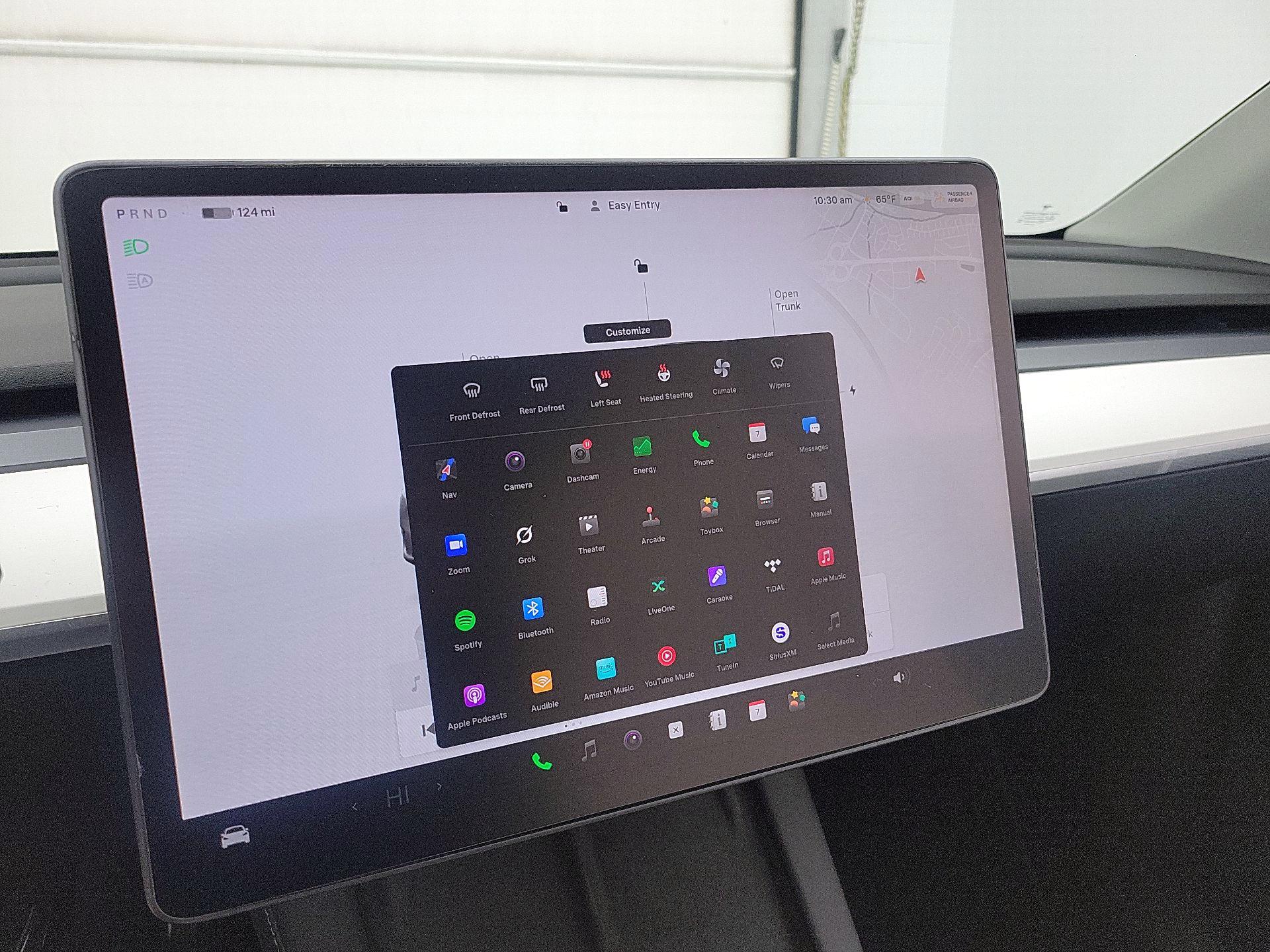 Thumbnail: 2022 Tesla Model Y - 15