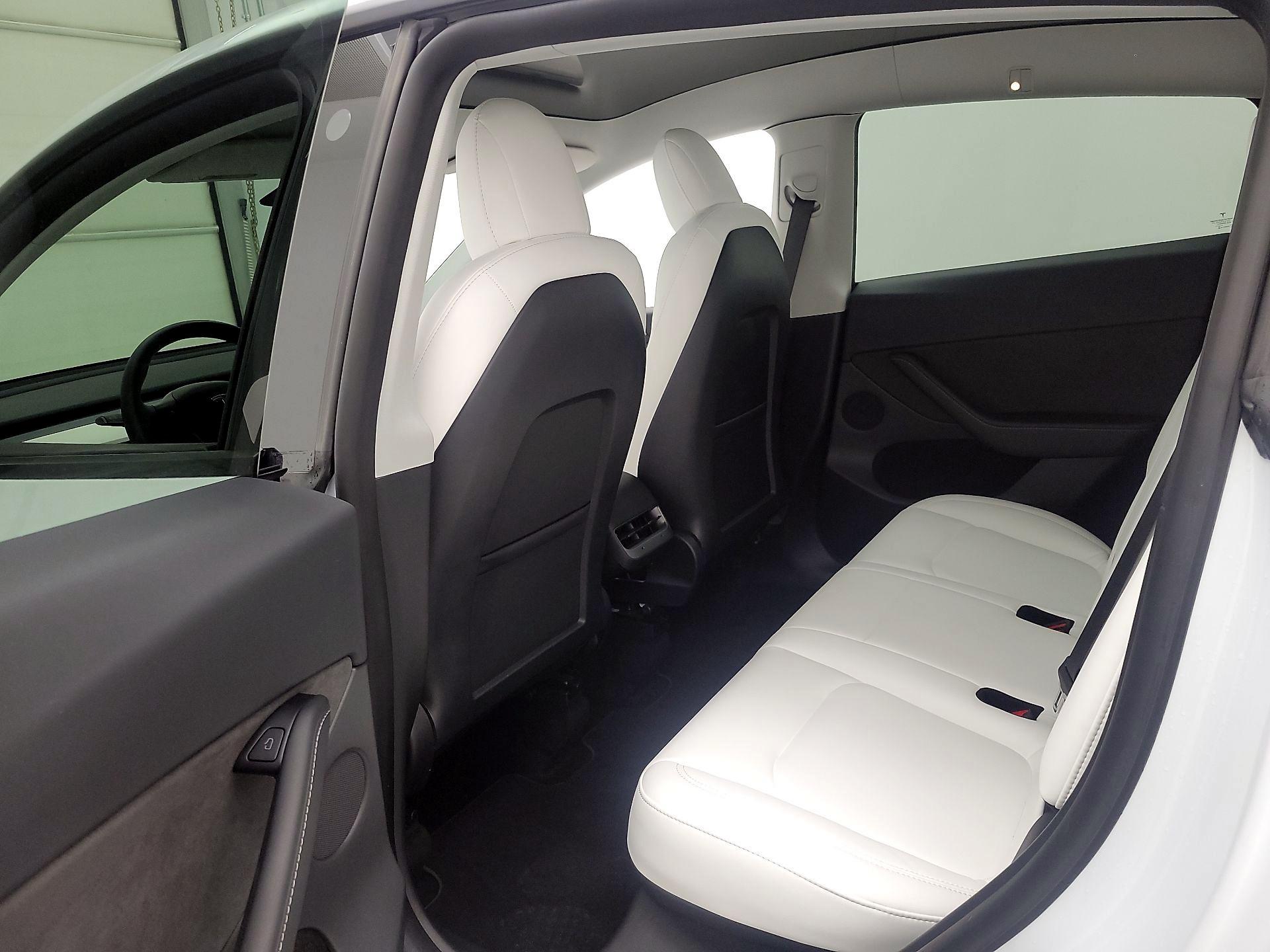 Thumbnail: 2022 Tesla Model Y - 18