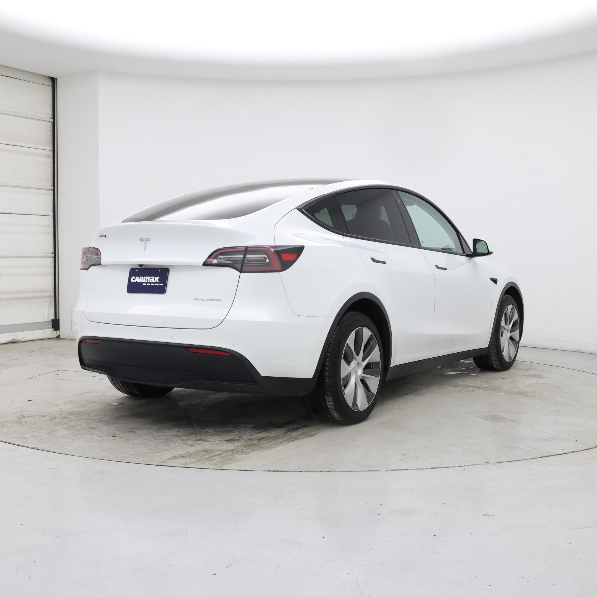 Thumbnail: 2022 Tesla Model Y - 8