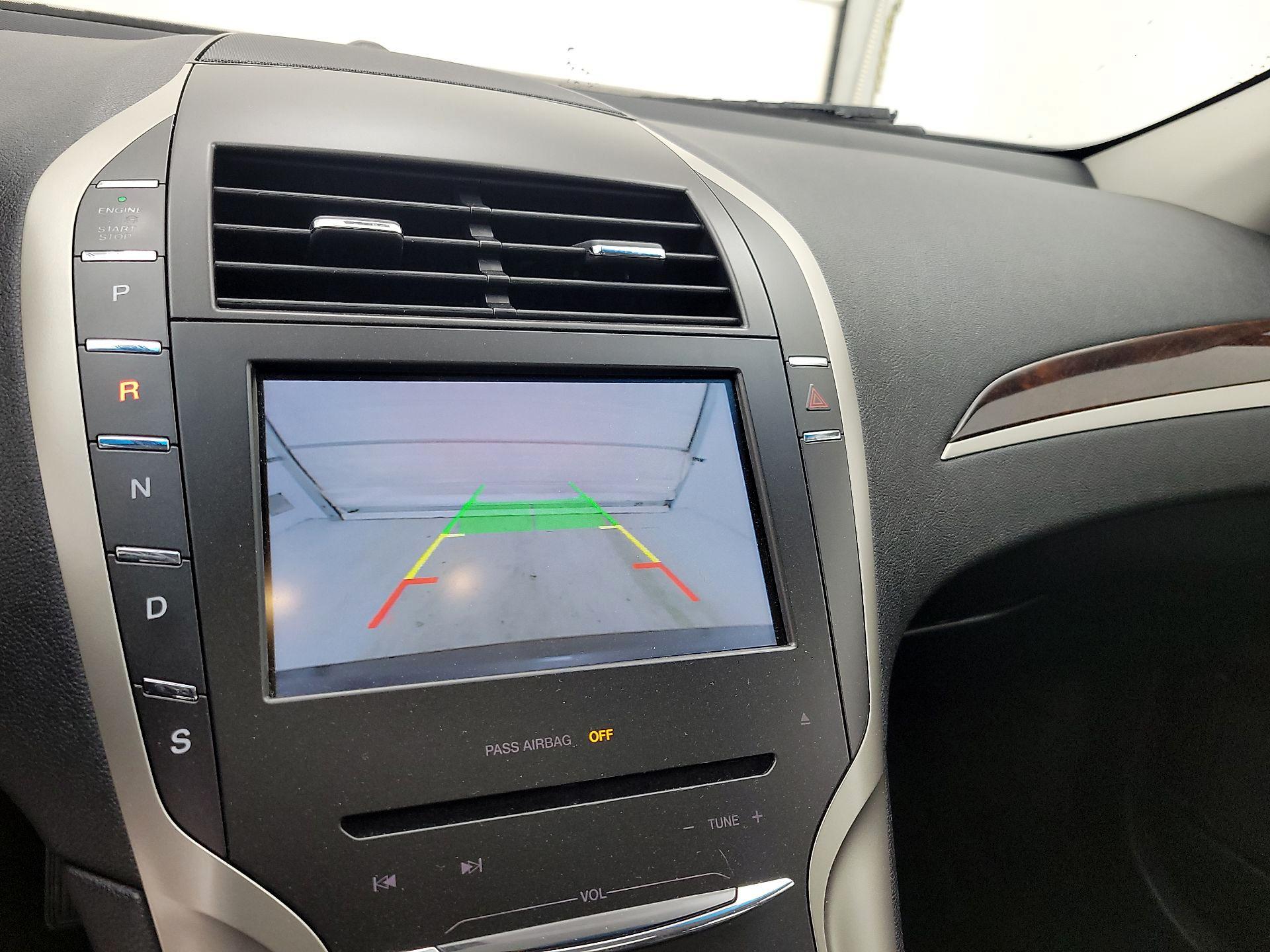 Thumbnail: 2016 Lincoln MKZ - 14