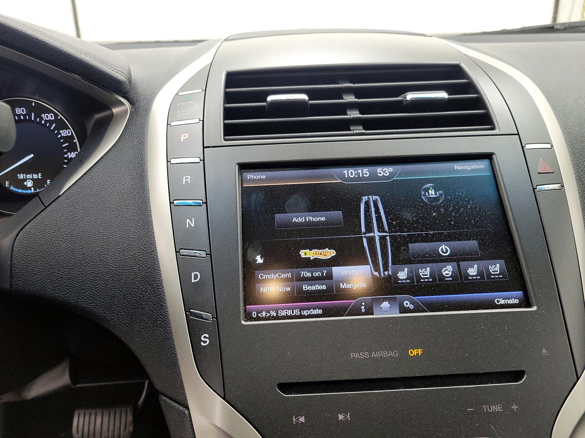 Thumbnail: 2016 Lincoln MKZ - 17