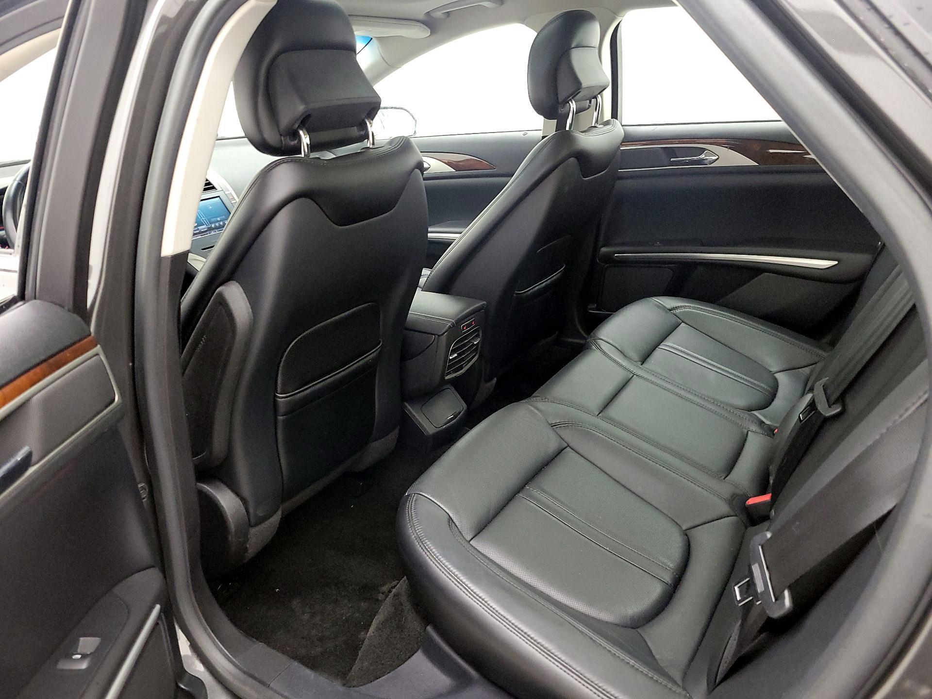 Thumbnail: 2016 Lincoln MKZ - 20