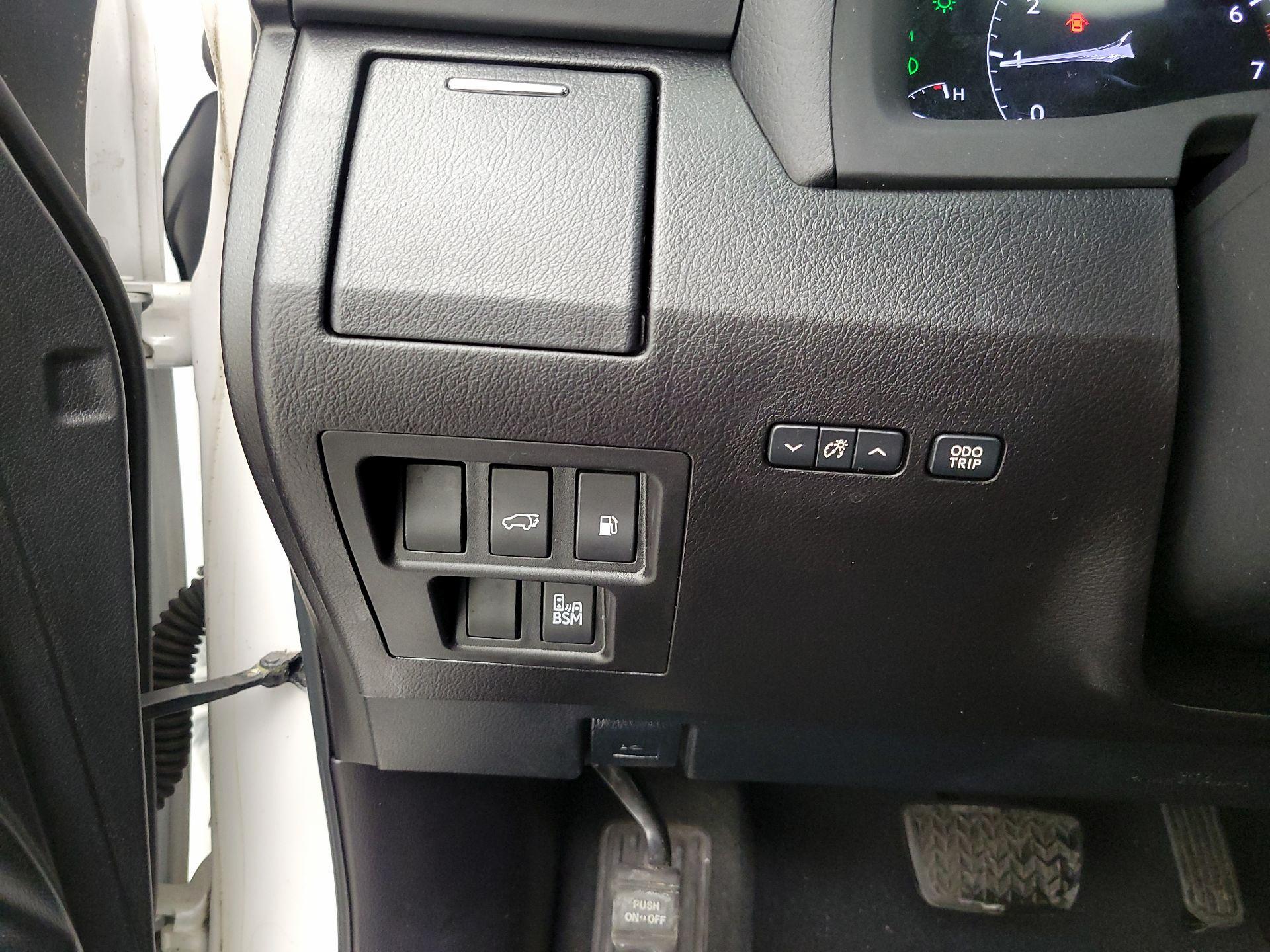 Thumbnail: 2015 Lexus RX - 13