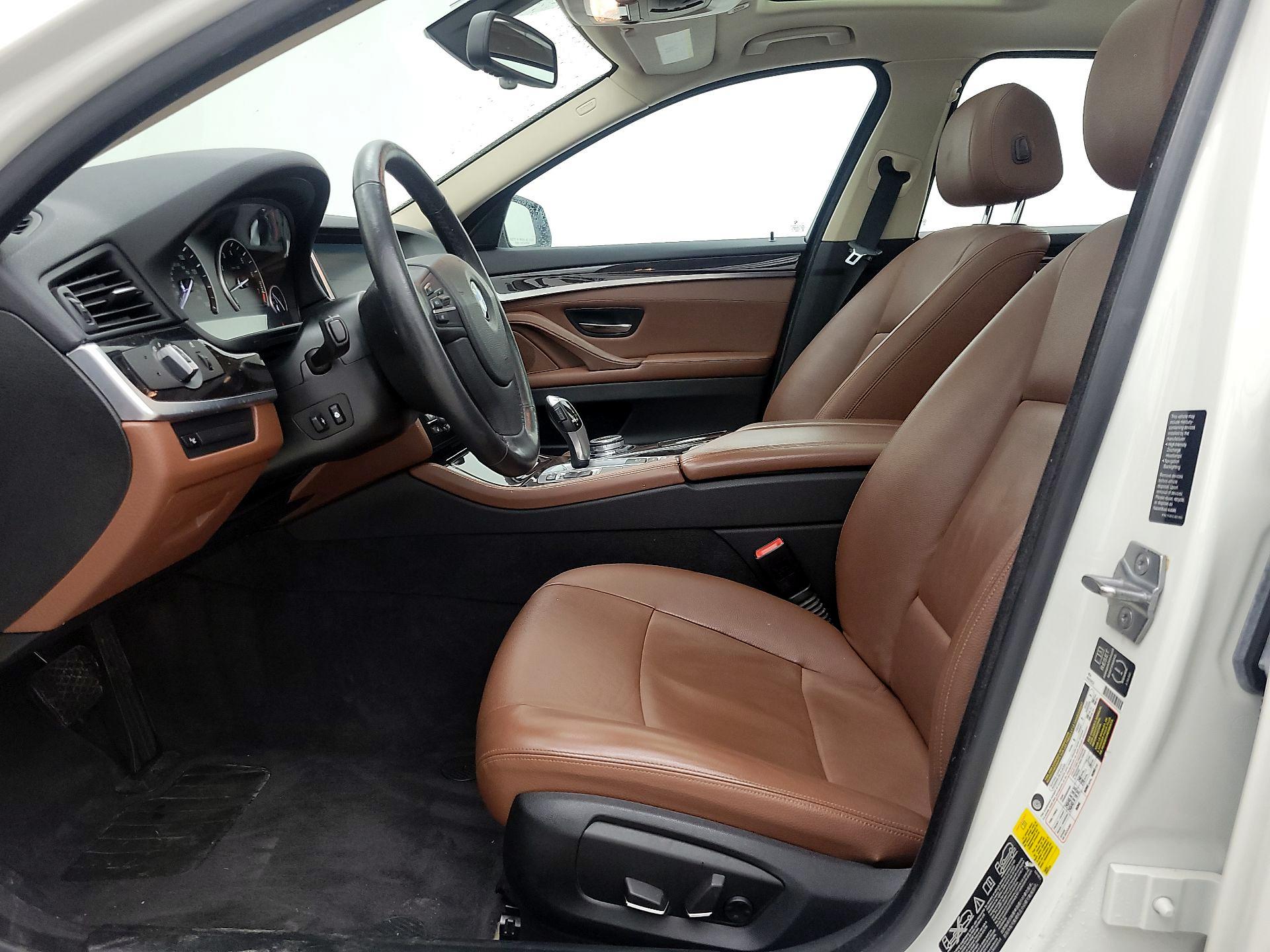 Thumbnail: 2014 BMW 5 Series - 11