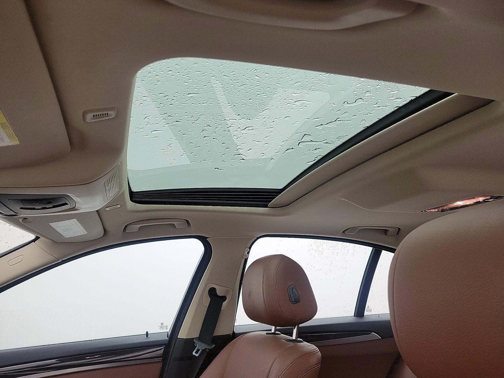 Thumbnail: 2014 BMW 5 Series - 20