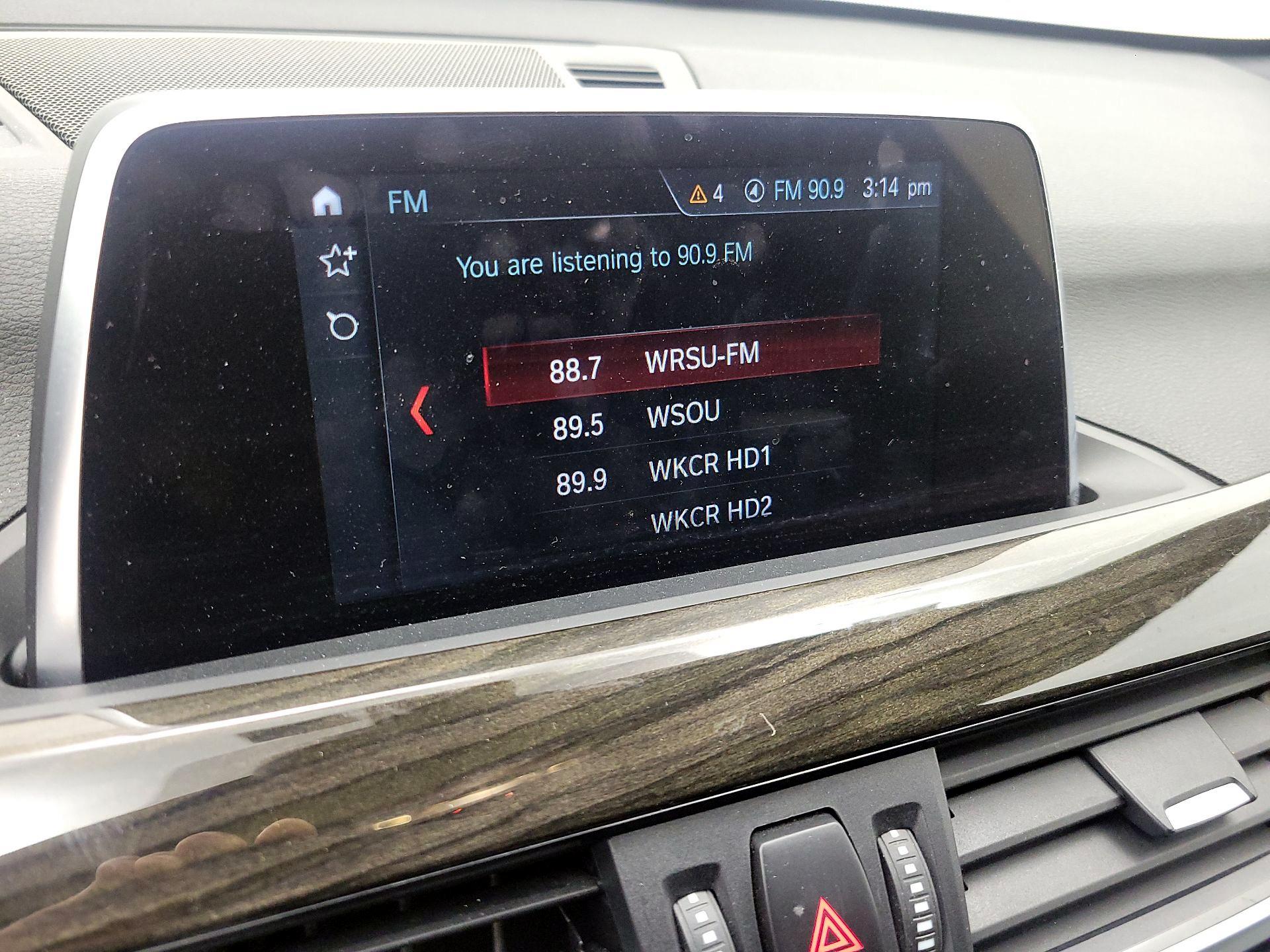 Thumbnail: 2018 BMW X1 - 16