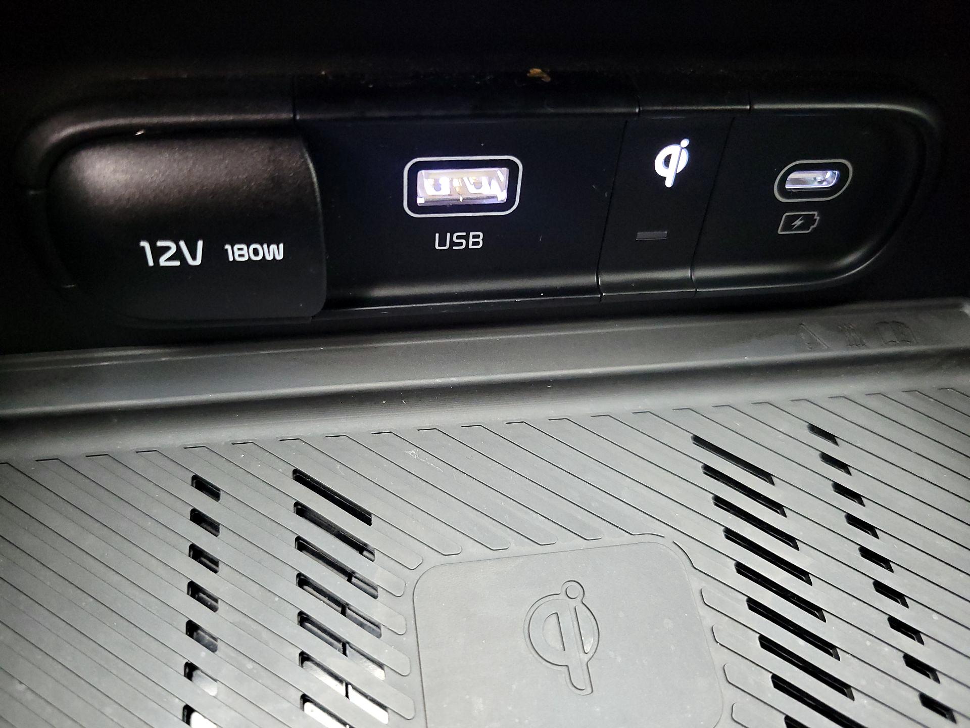 Thumbnail: 2023 Kia Sportage - 18