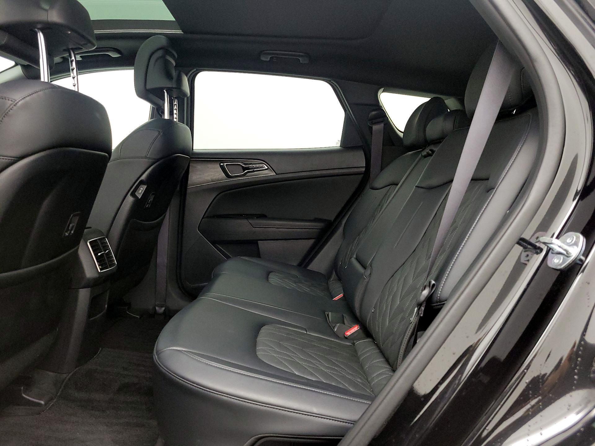 Thumbnail: 2023 Kia Sportage - 20