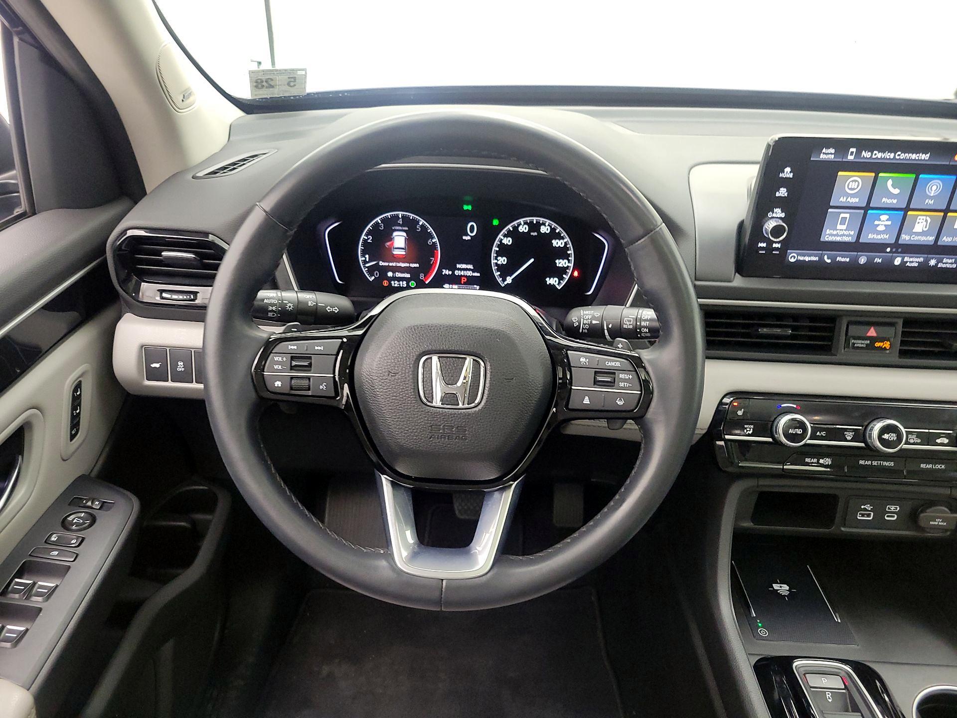 Thumbnail: 2023 Honda Pilot - 10