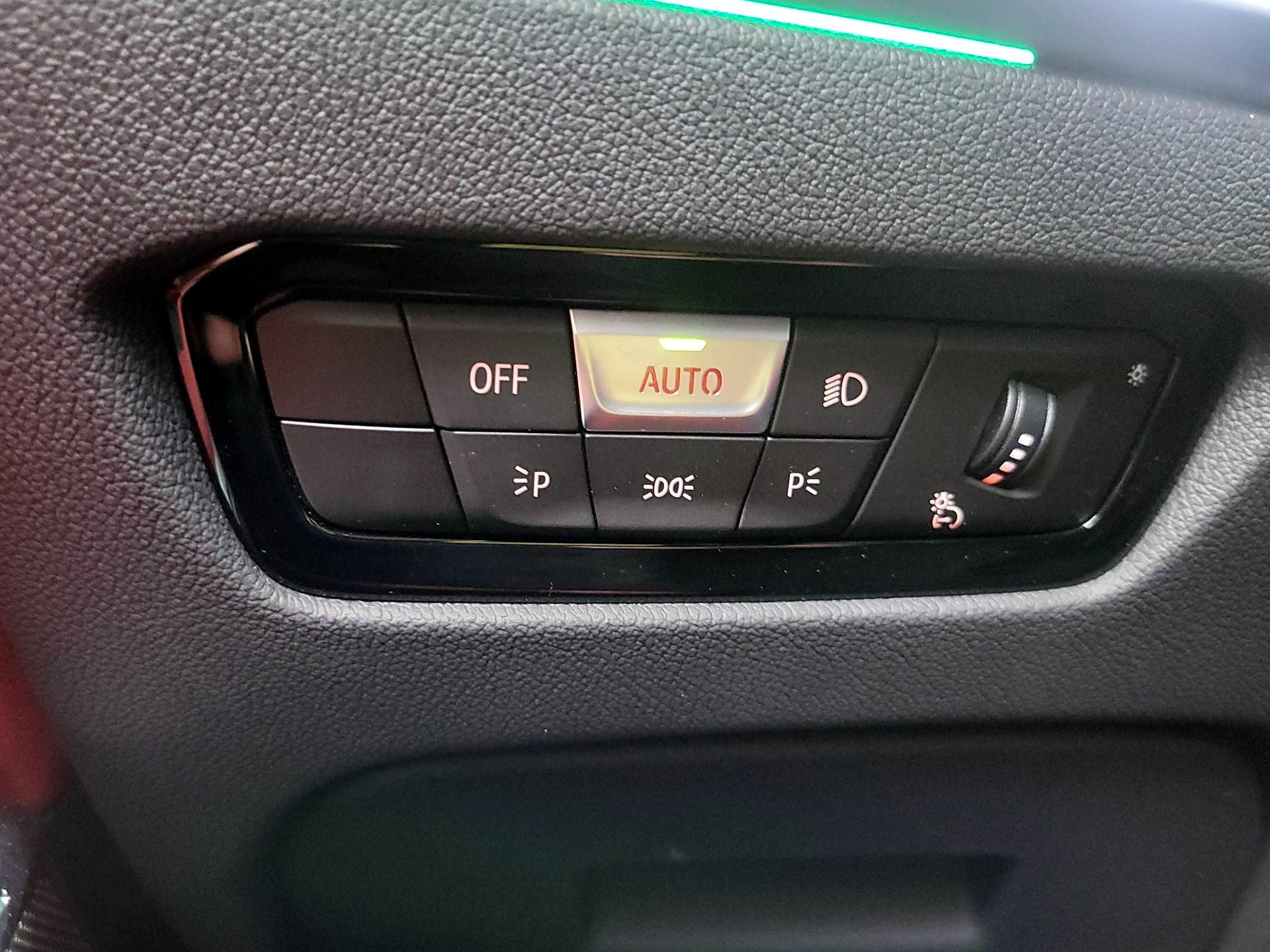 Thumbnail: 2023 BMW M3 - 13