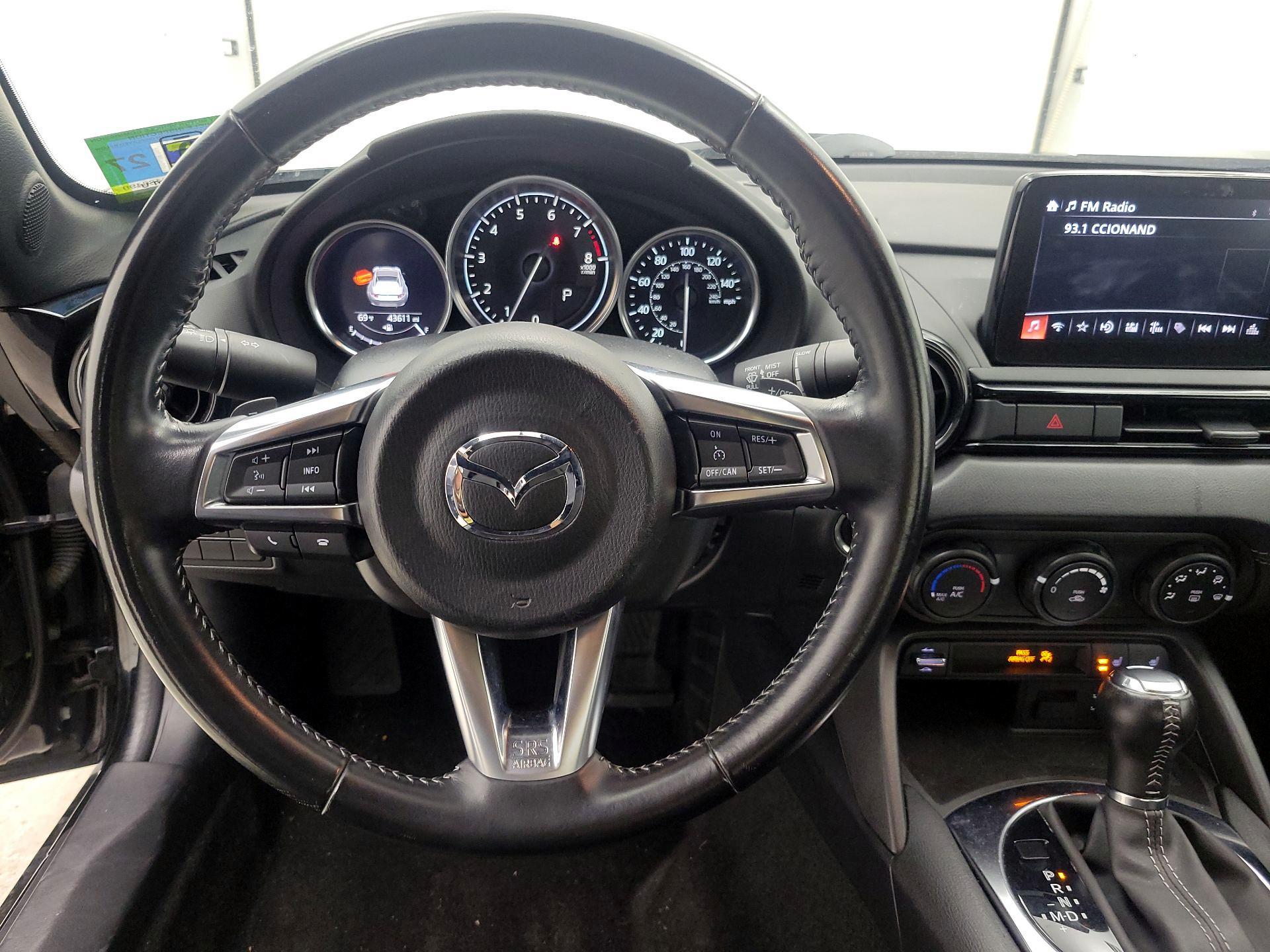 Thumbnail: 2020 Mazda MX-5 Miata - 10