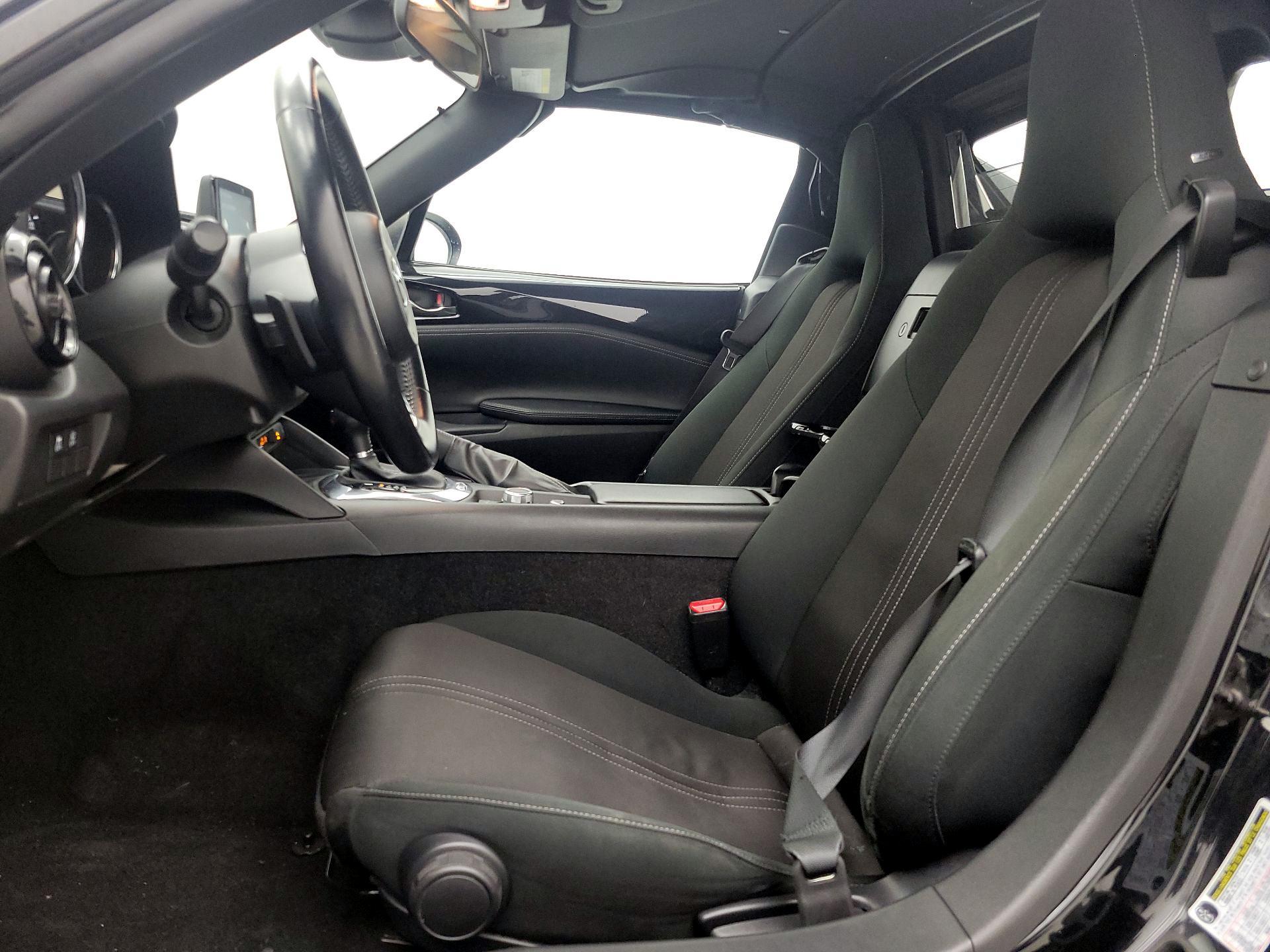 Thumbnail: 2020 Mazda MX-5 Miata - 11