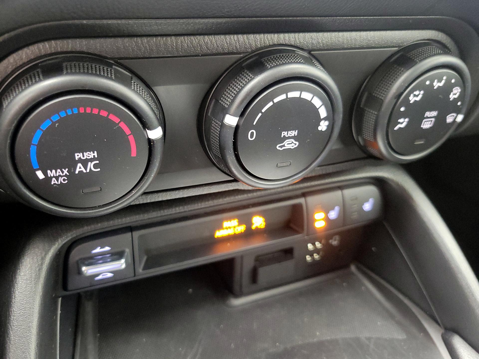 Thumbnail: 2020 Mazda MX-5 Miata - 16