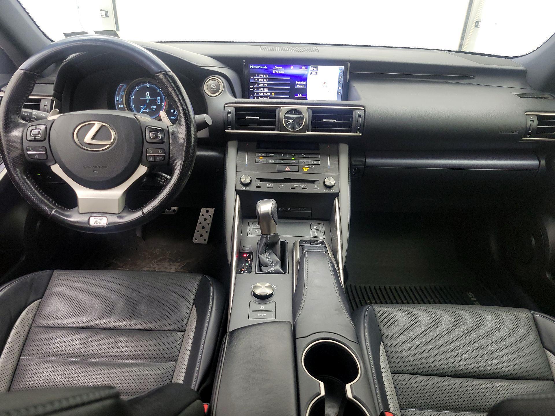 Thumbnail: 2020 Lexus IS - 9