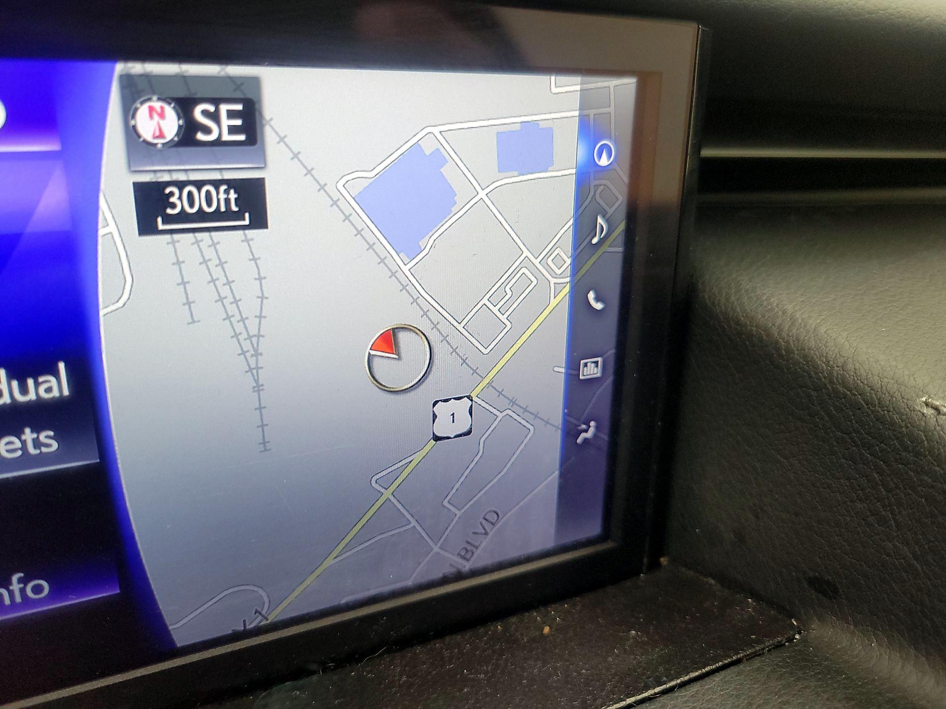 Thumbnail: 2020 Lexus IS - 14