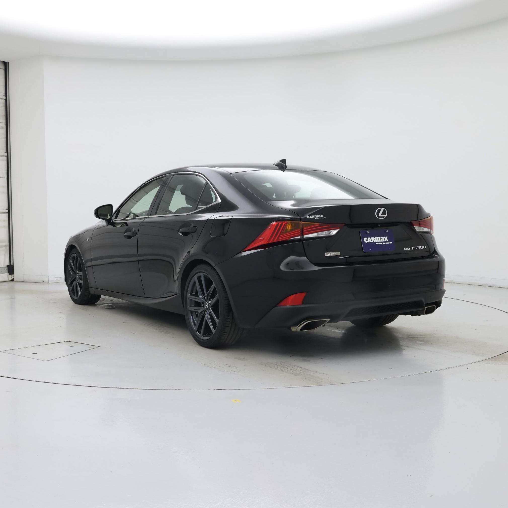 Thumbnail: 2020 Lexus IS - 2