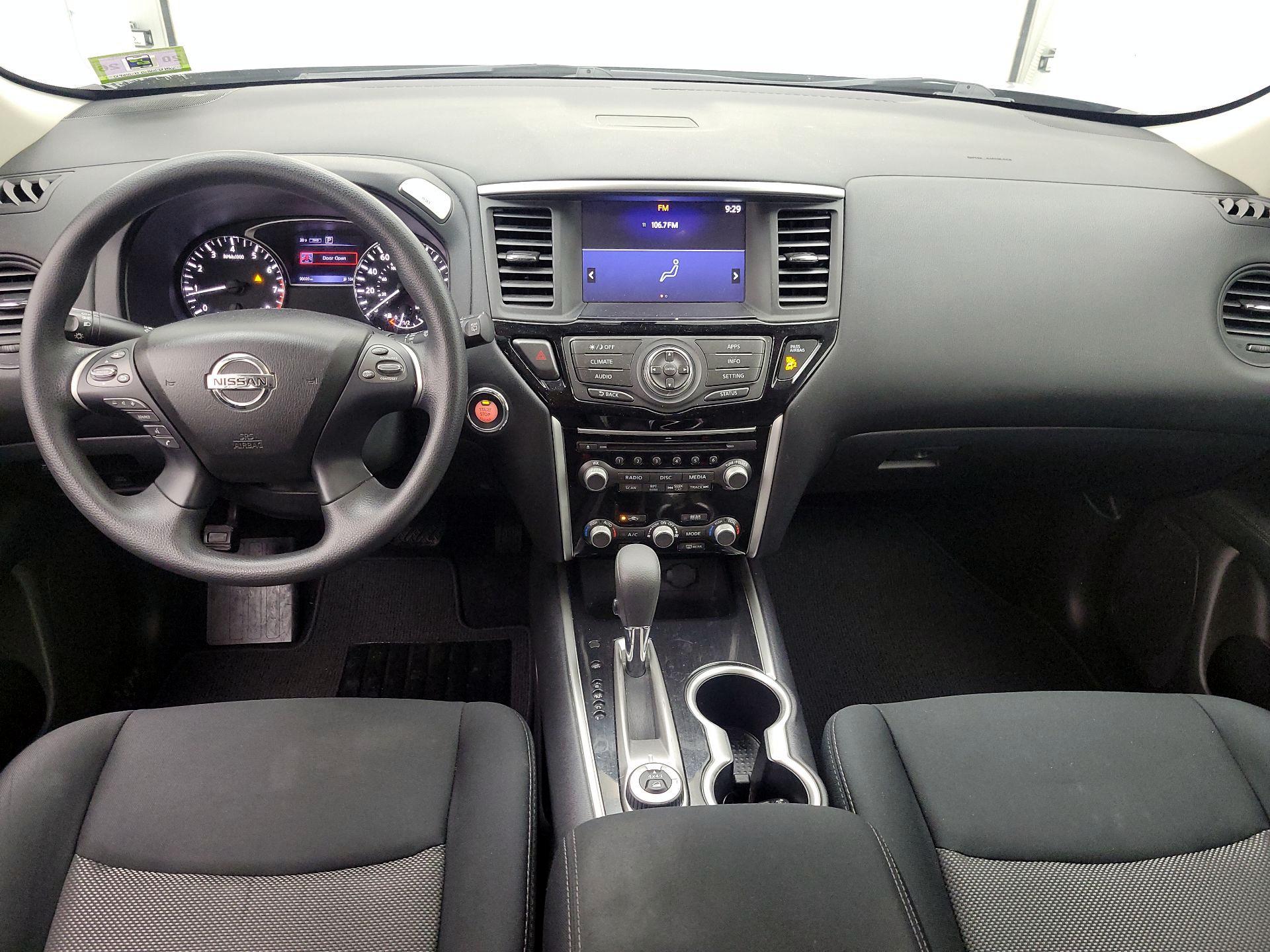 Thumbnail: 2017 Nissan Pathfinder - 9