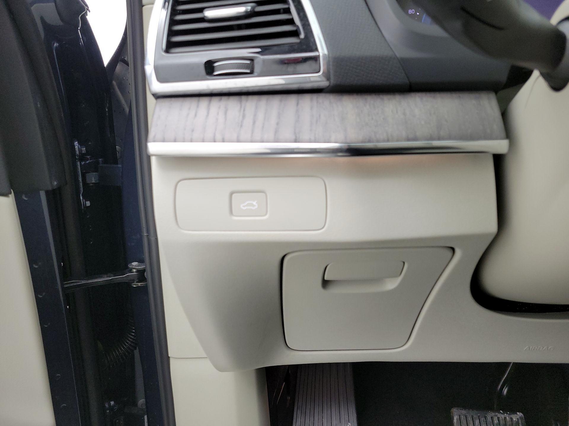 Thumbnail: 2023 Volvo XC90 - 13