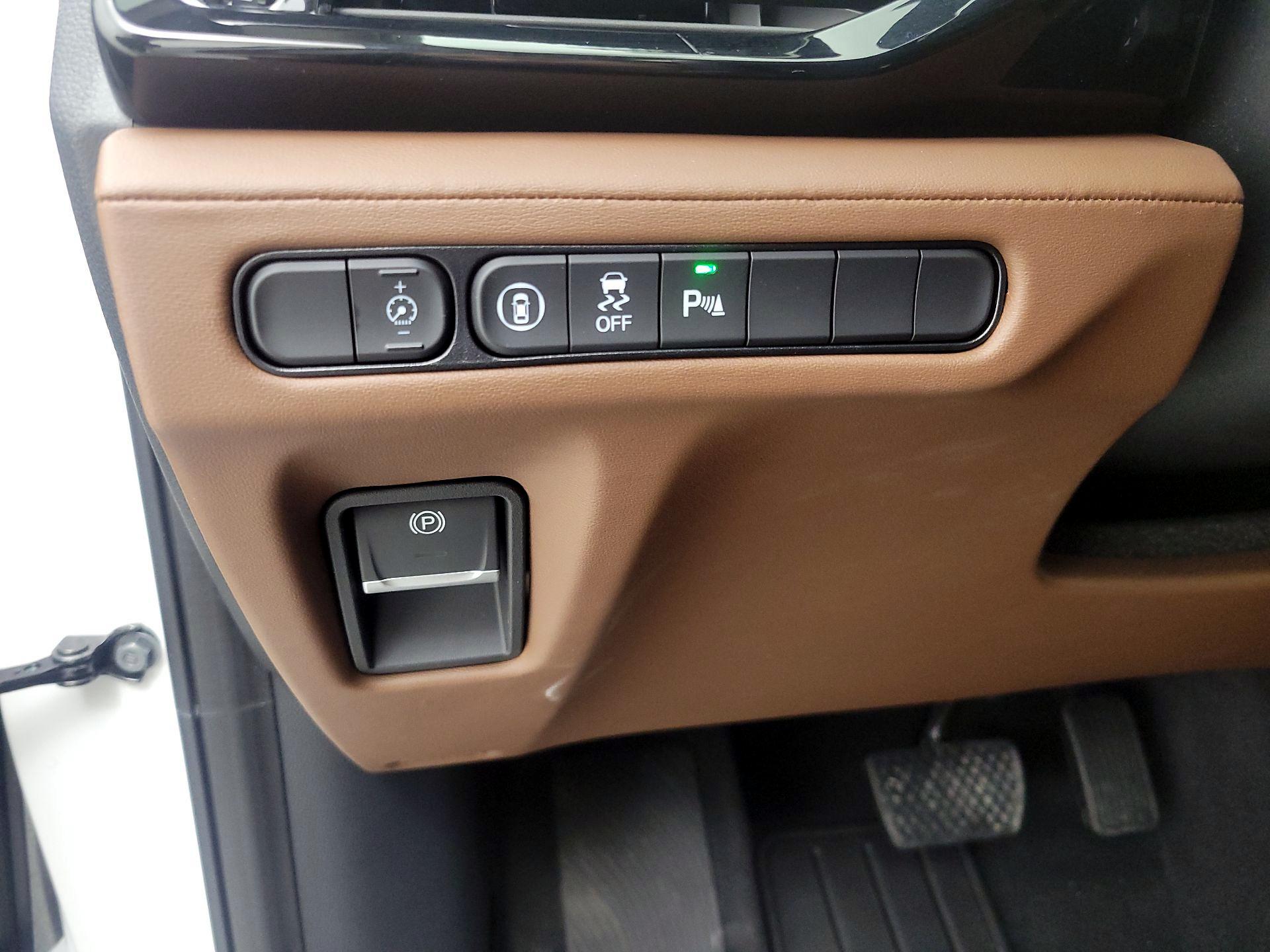 Thumbnail: 2024 Acura MDX - 13