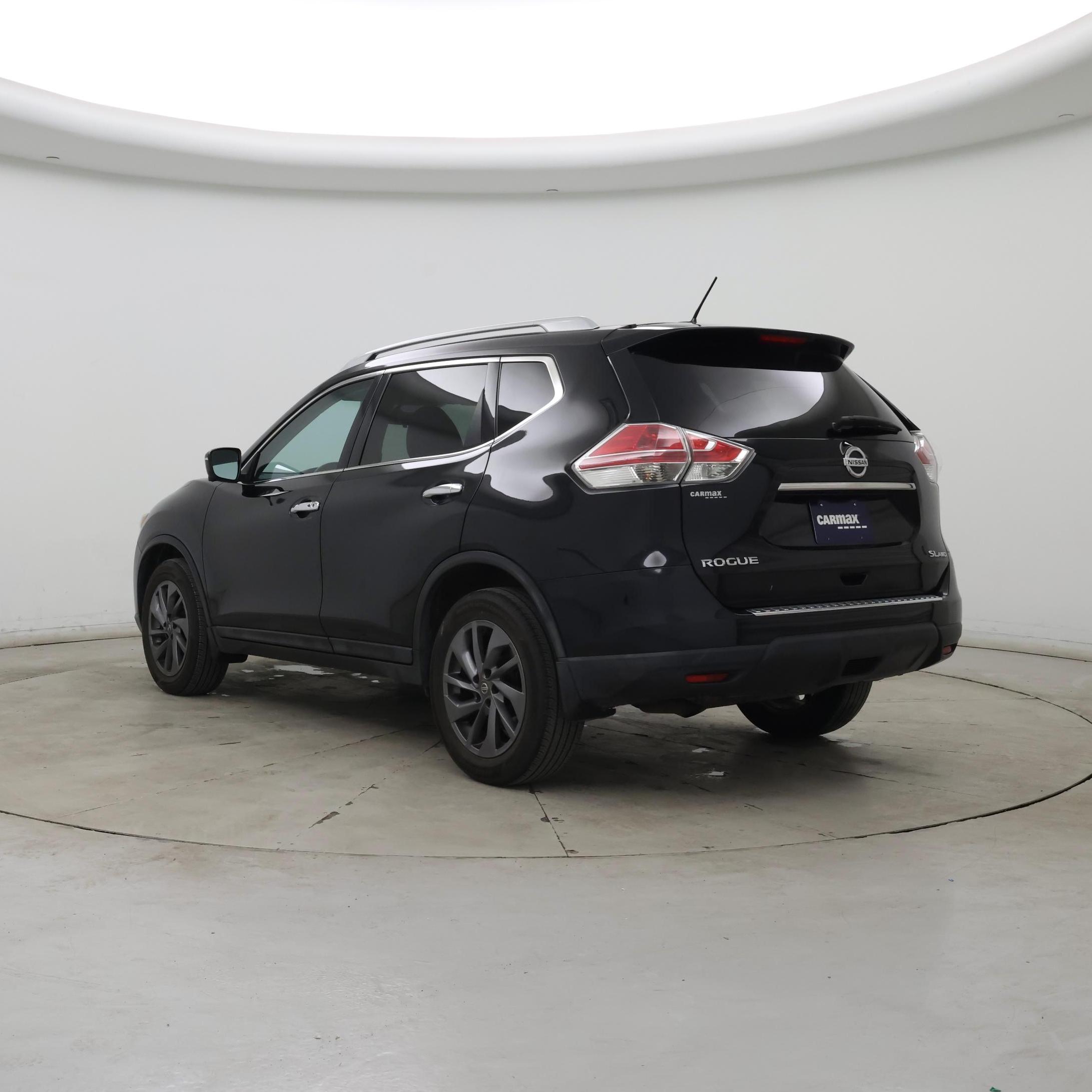 Thumbnail: 2016 Nissan Rogue - 2