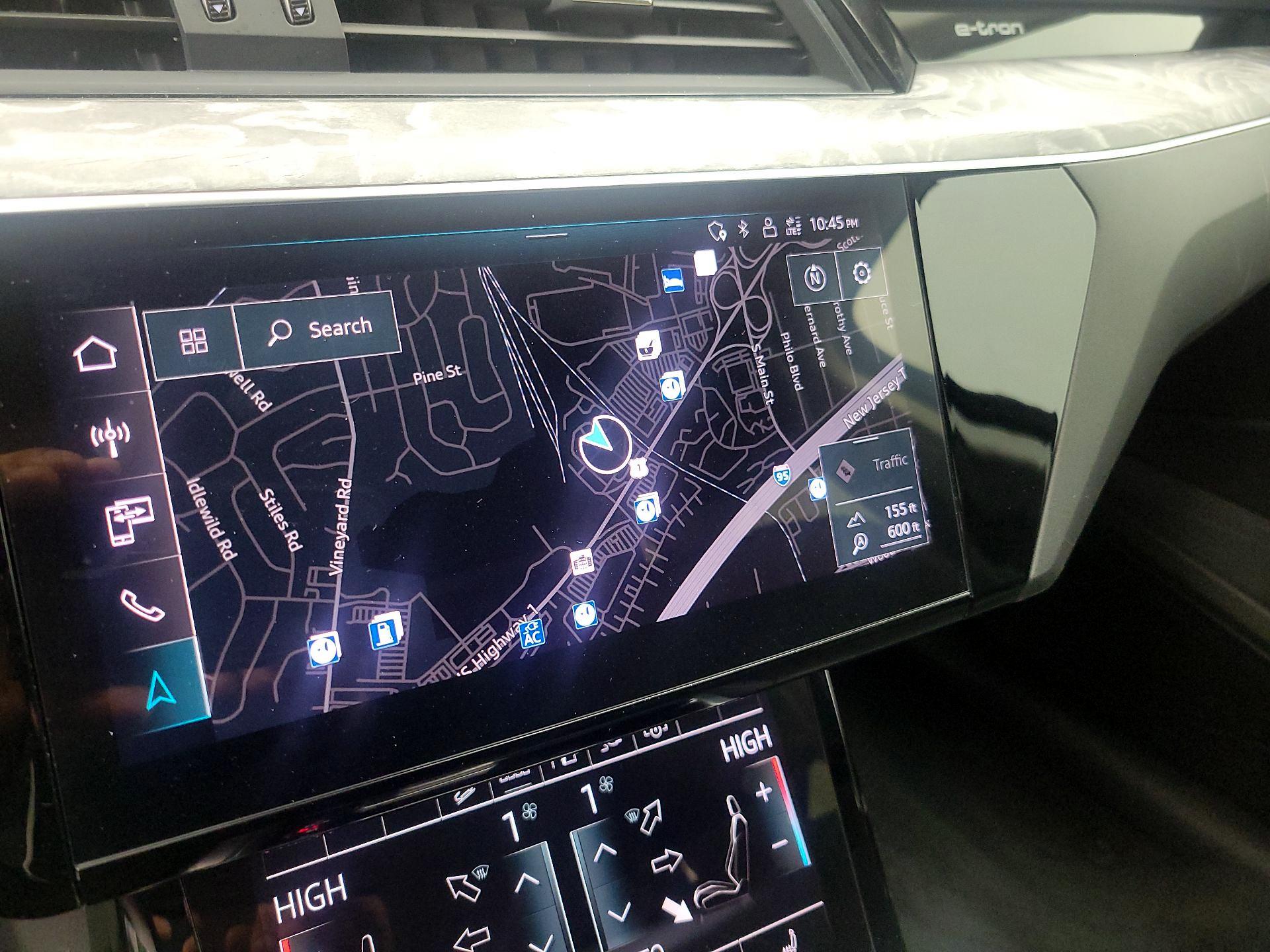 Thumbnail: 2021 Audi e-tron - 14