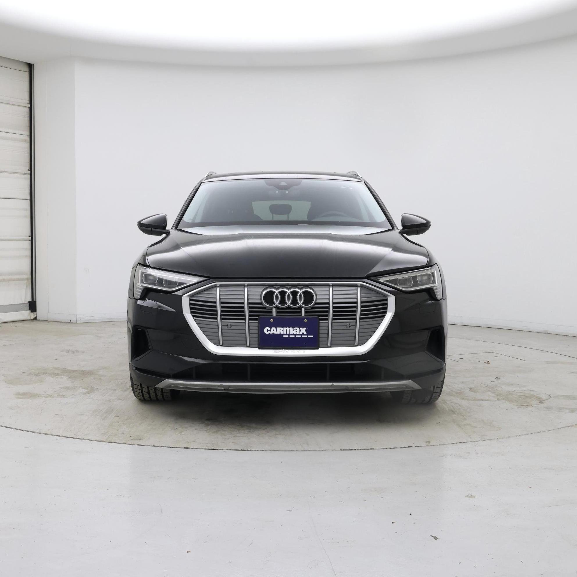 Thumbnail: 2021 Audi e-tron - 5