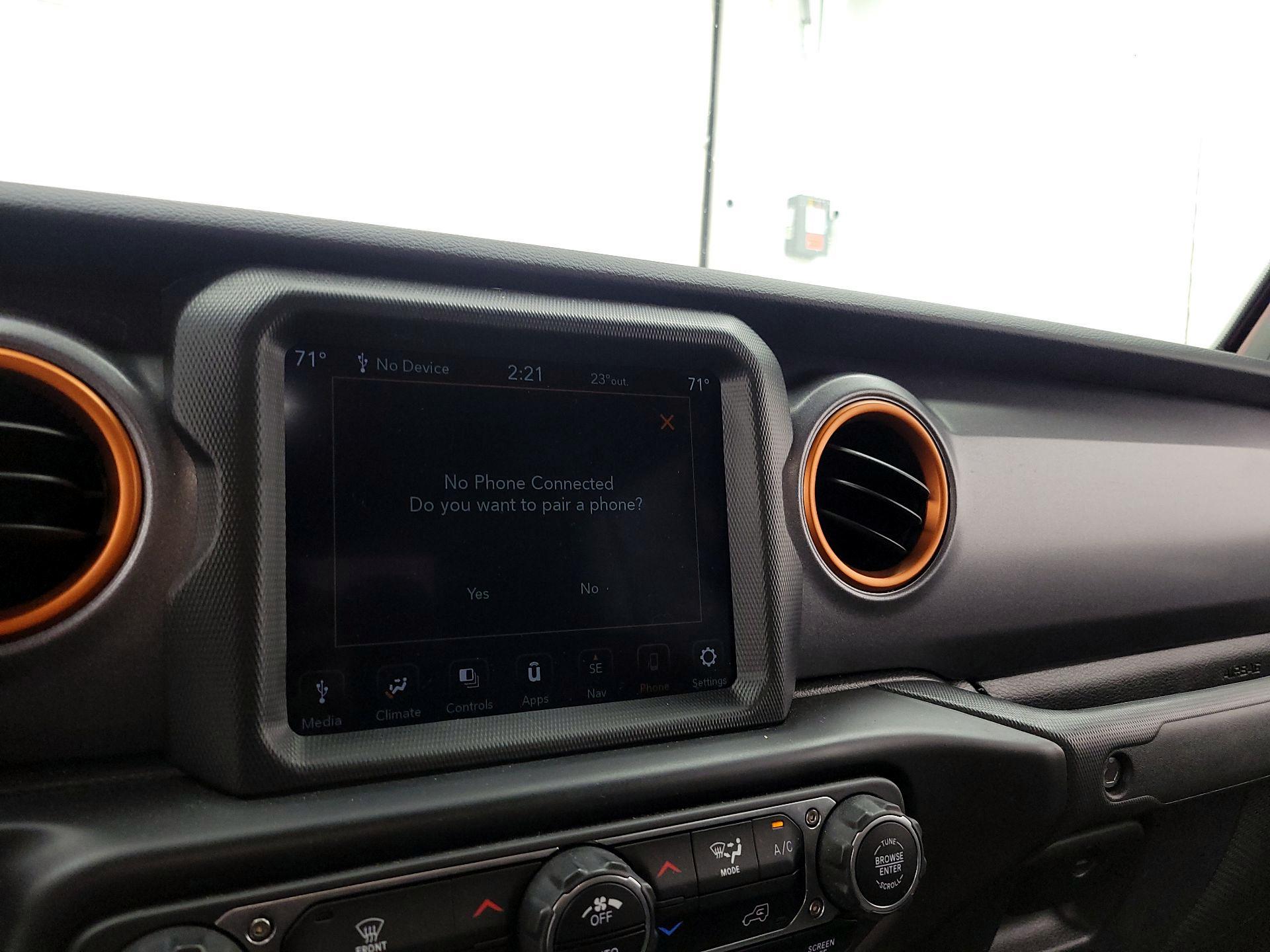 Thumbnail: 2022 Jeep Gladiator - 15