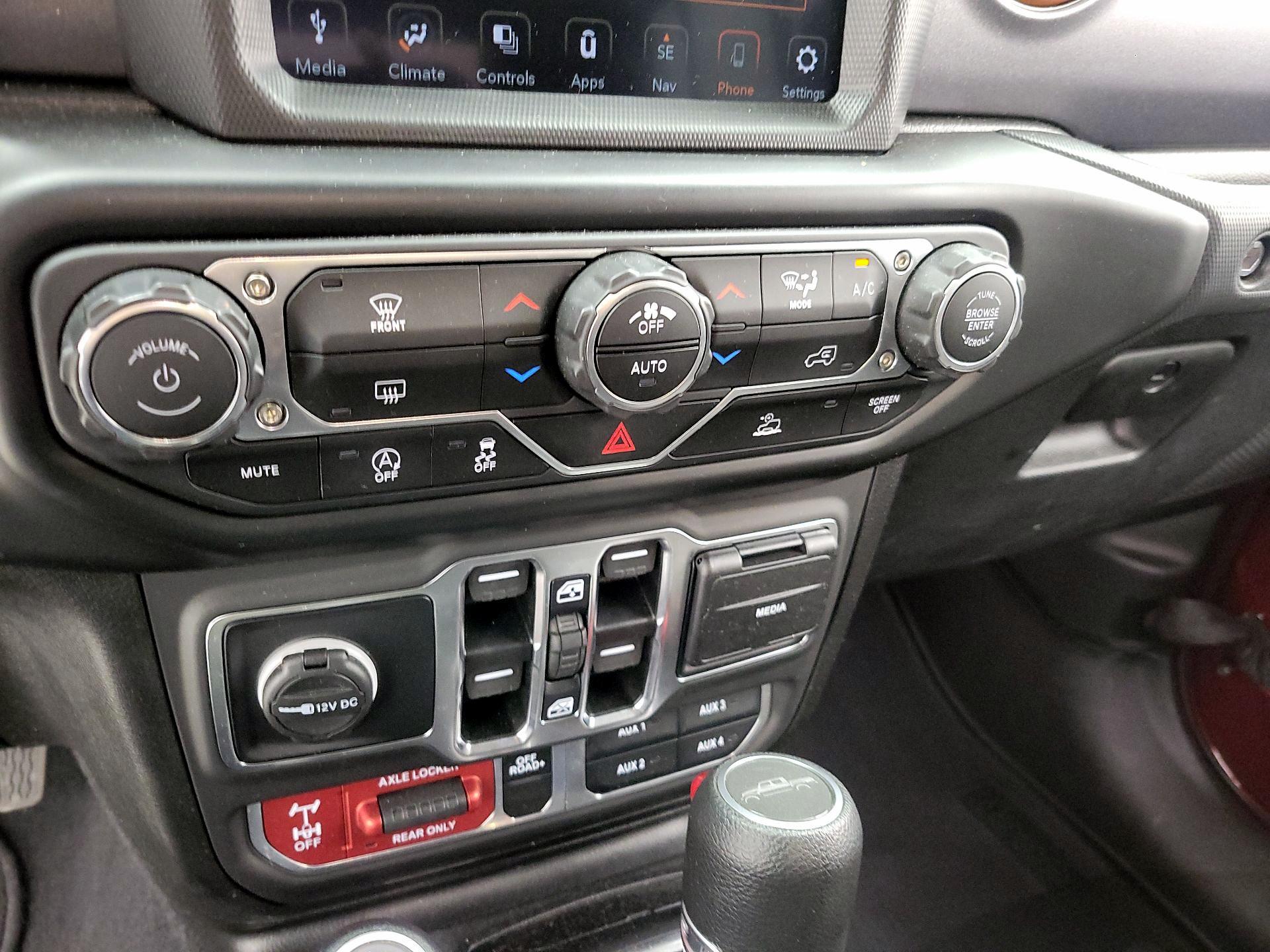 Thumbnail: 2022 Jeep Gladiator - 16