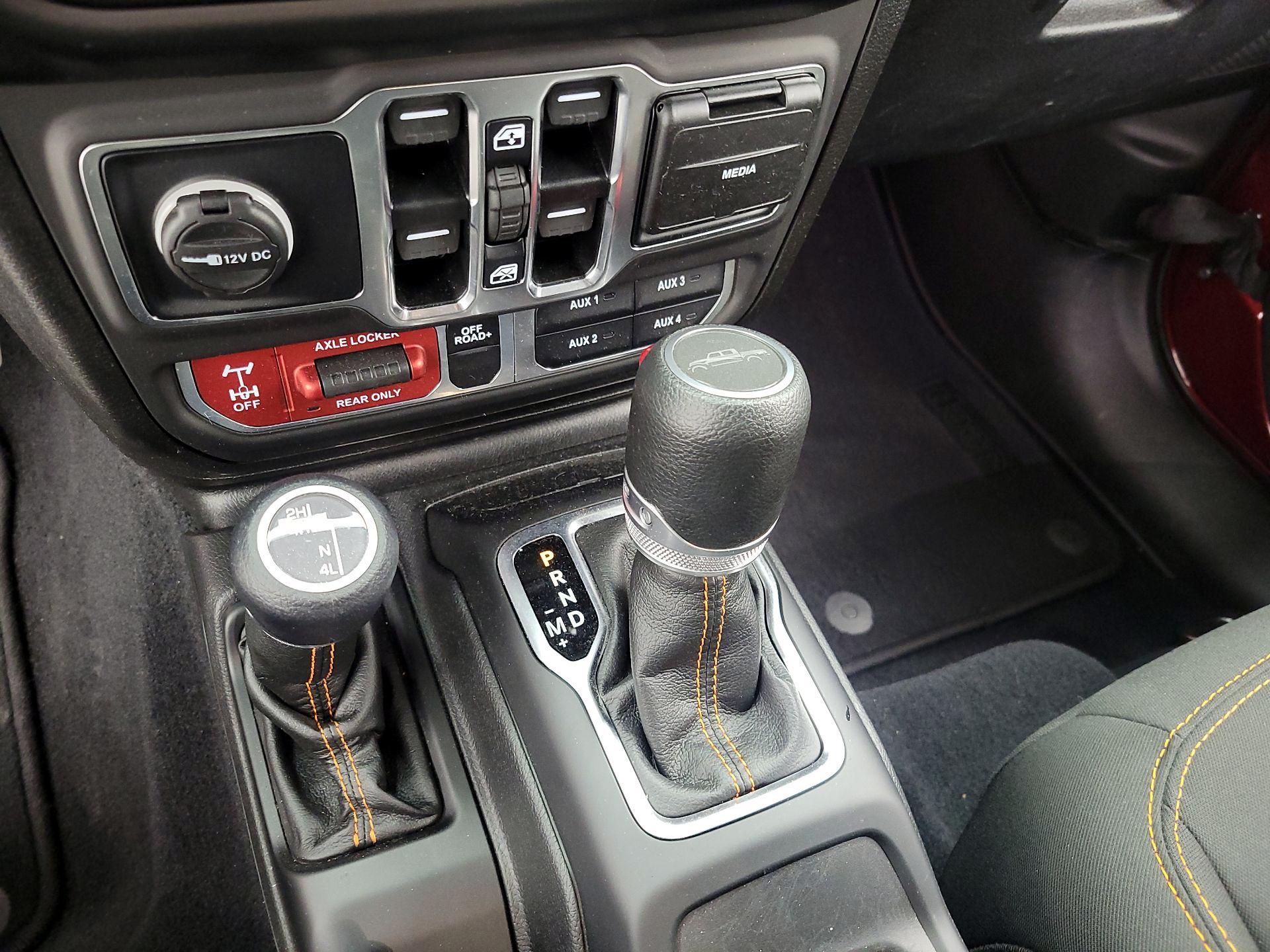 Thumbnail: 2022 Jeep Gladiator - 17