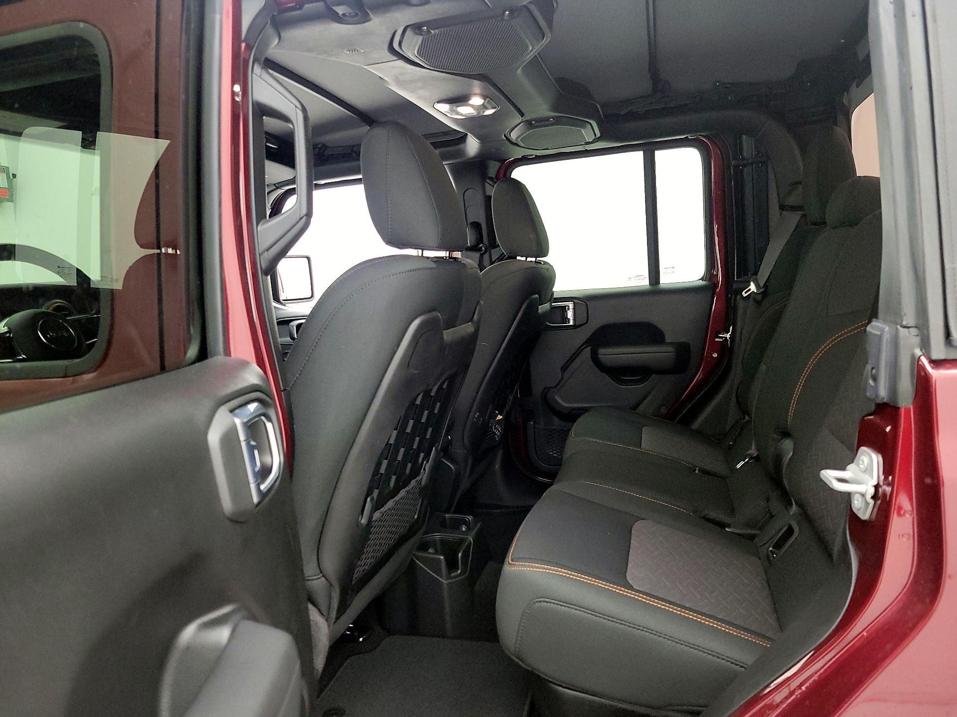 Thumbnail: 2022 Jeep Gladiator - 18