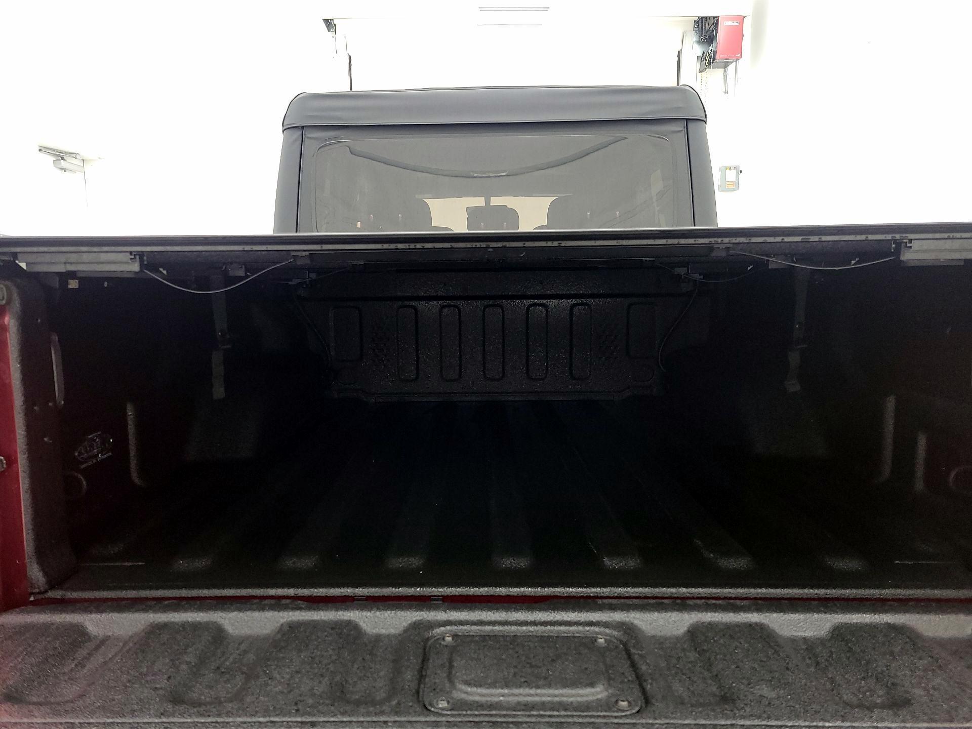 Thumbnail: 2022 Jeep Gladiator - 19