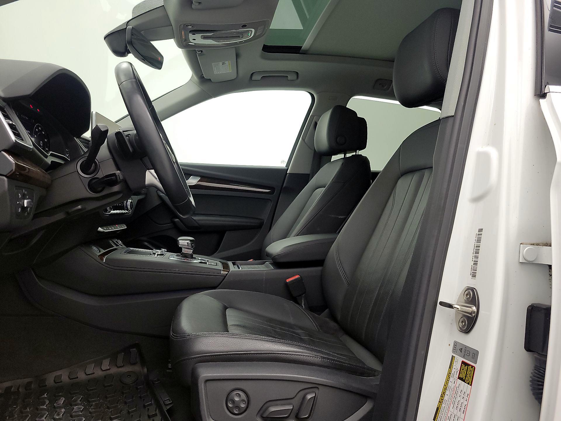 Thumbnail: 2019 Audi Q5 - 11