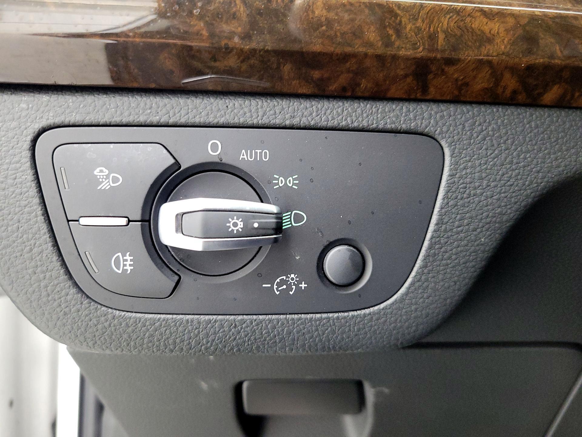 Thumbnail: 2019 Audi Q5 - 13