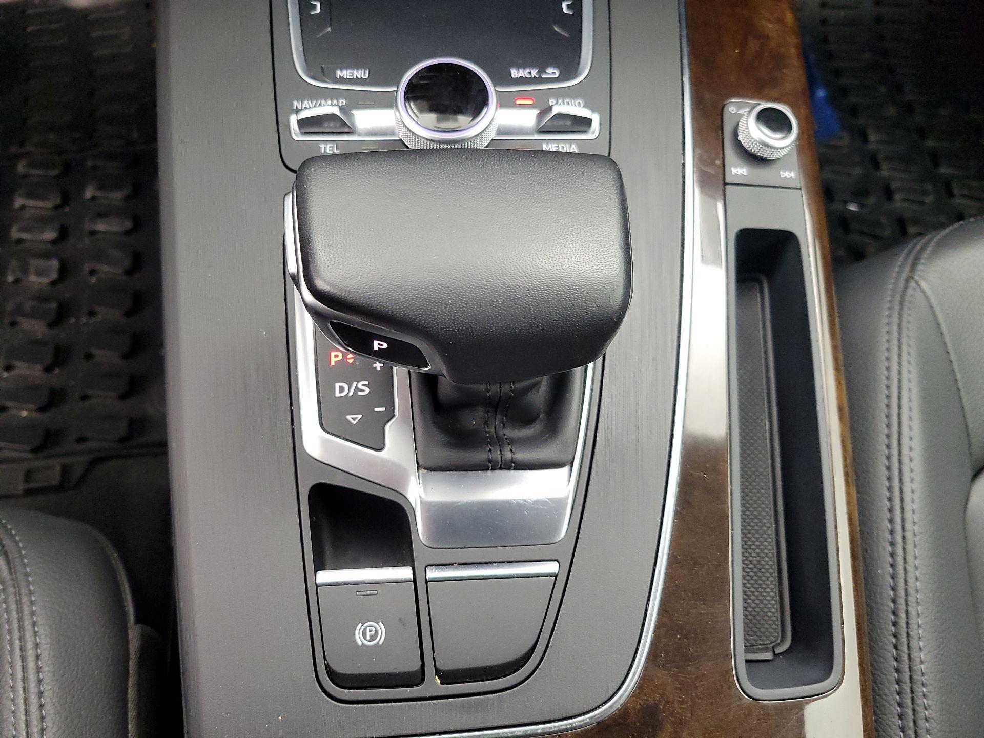 Thumbnail: 2019 Audi Q5 - 17