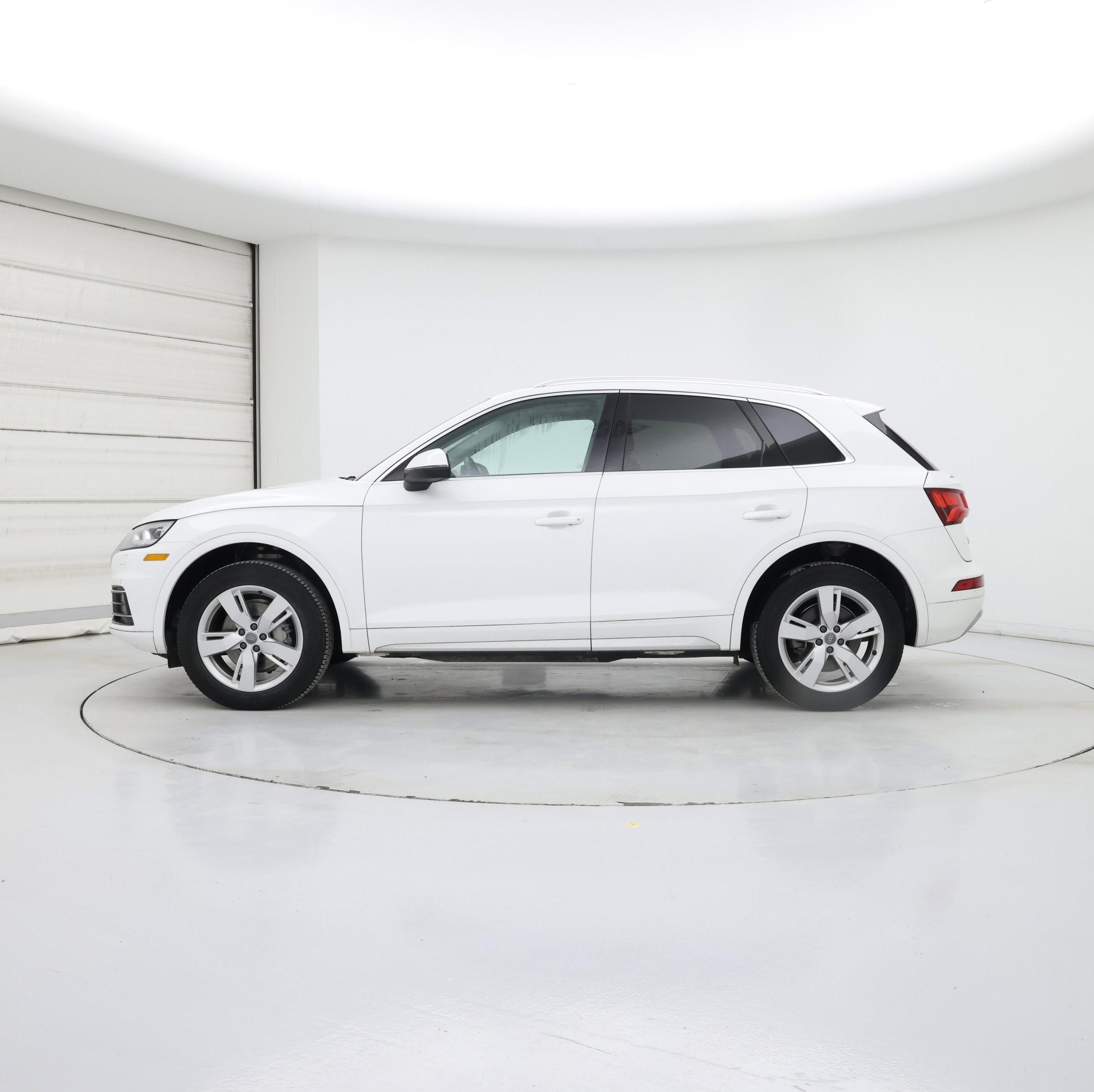 Thumbnail: 2019 Audi Q5 - 3