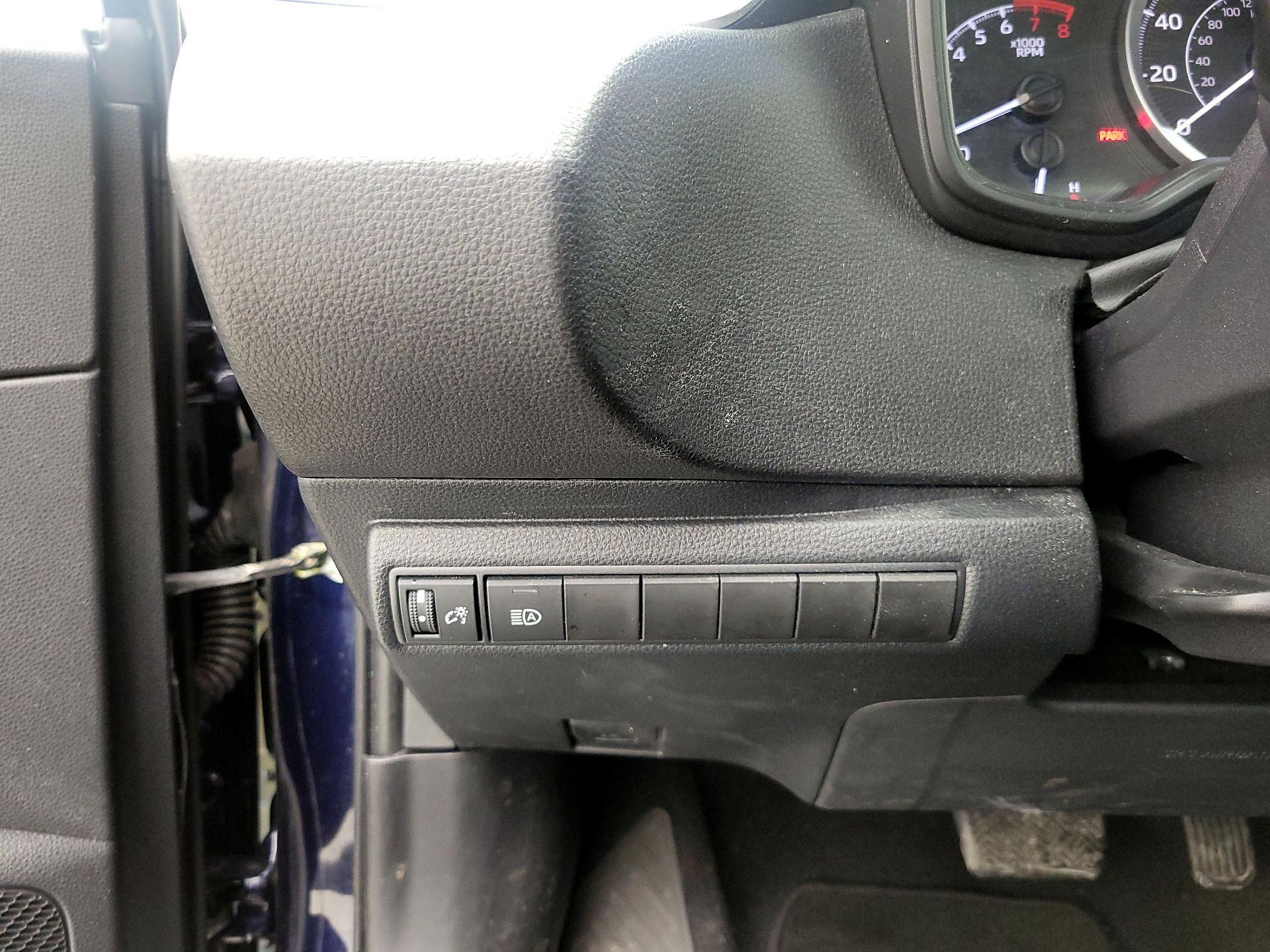 Thumbnail: 2022 Toyota Corolla - 13