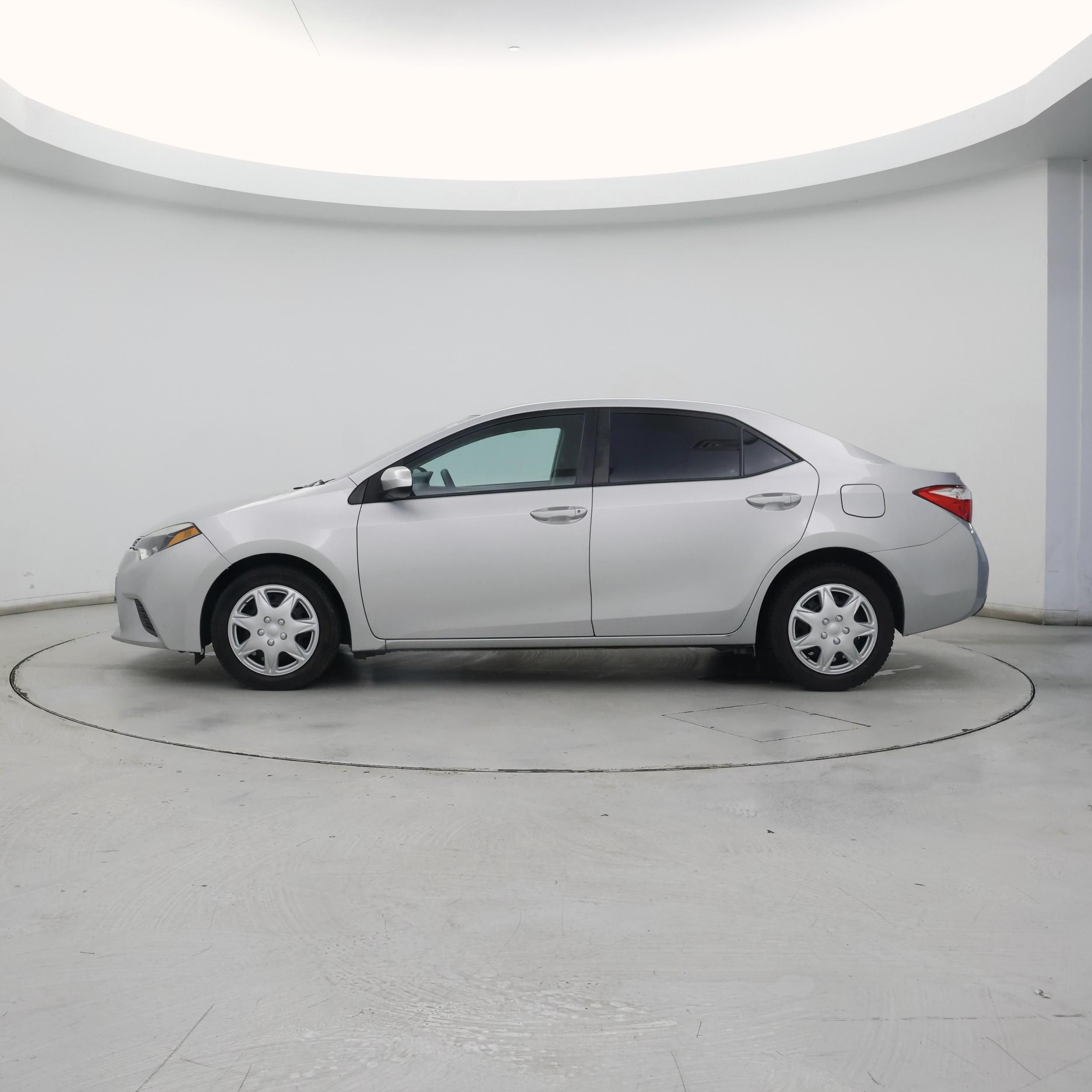 Thumbnail: 2016 Toyota Corolla - 3