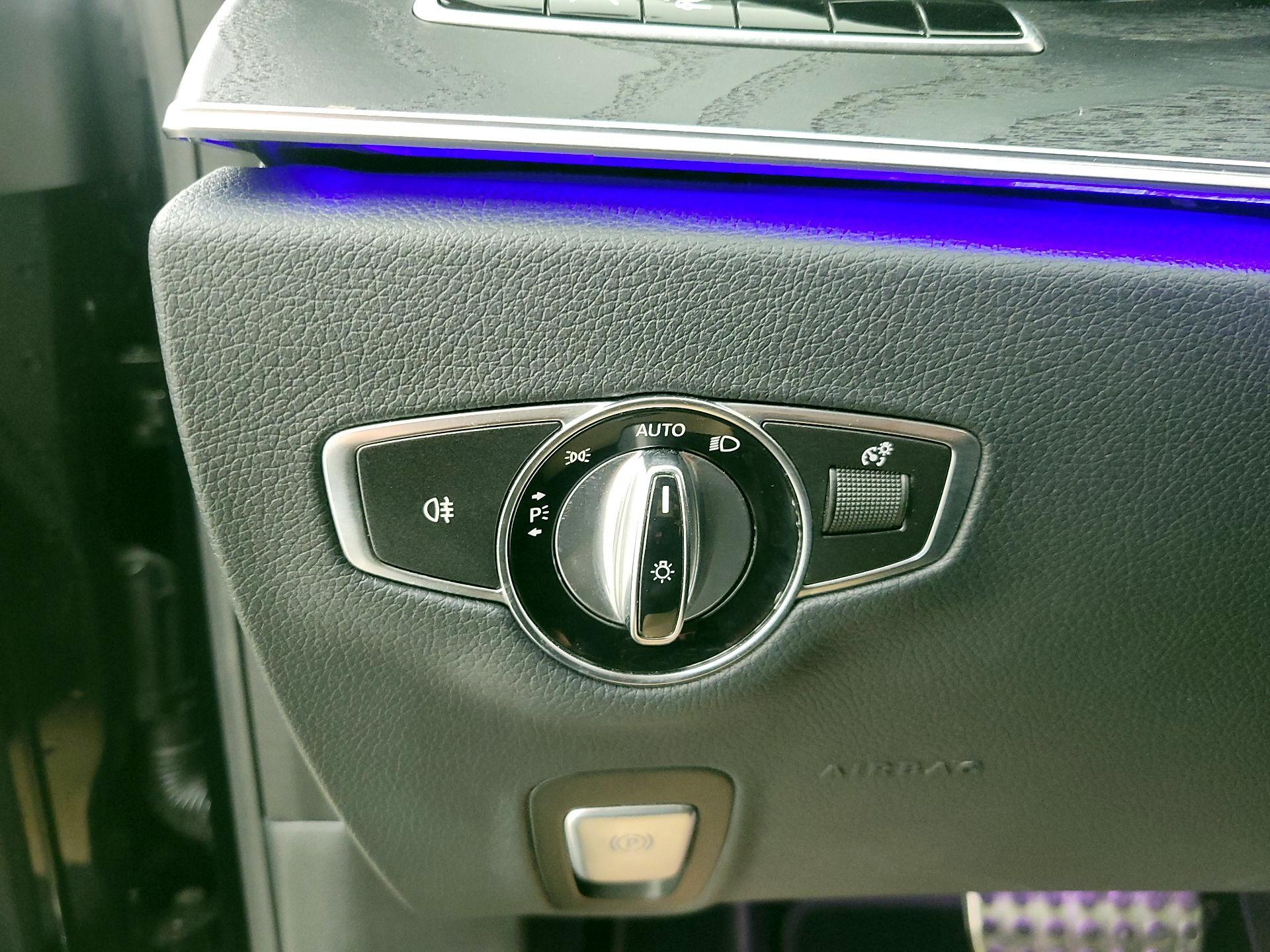 Thumbnail: 2018 Mercedes-Benz E-Class - 13