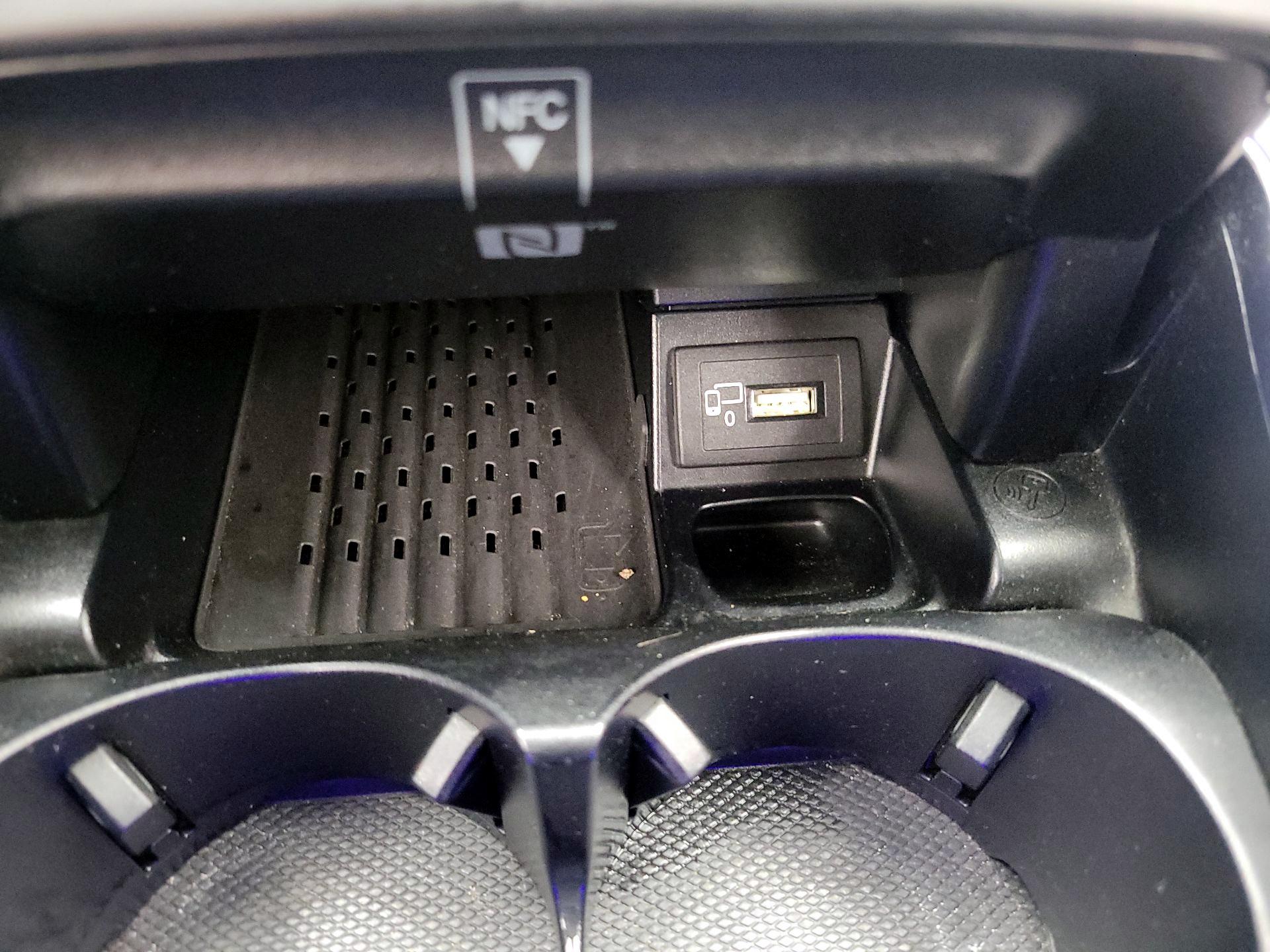 Thumbnail: 2018 Mercedes-Benz E-Class - 19