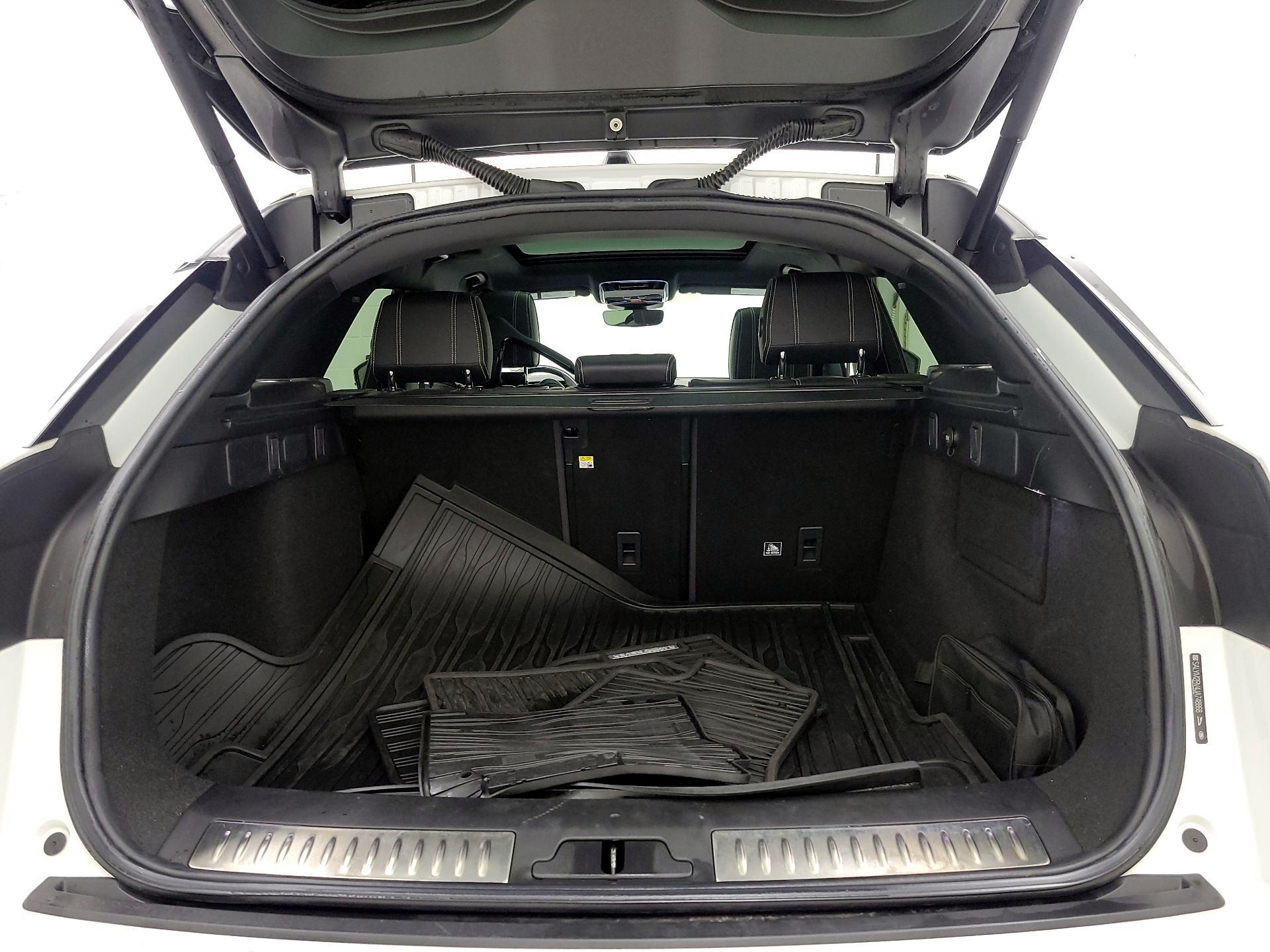 Thumbnail: 2018 Land Rover Range Rover Velar - 20