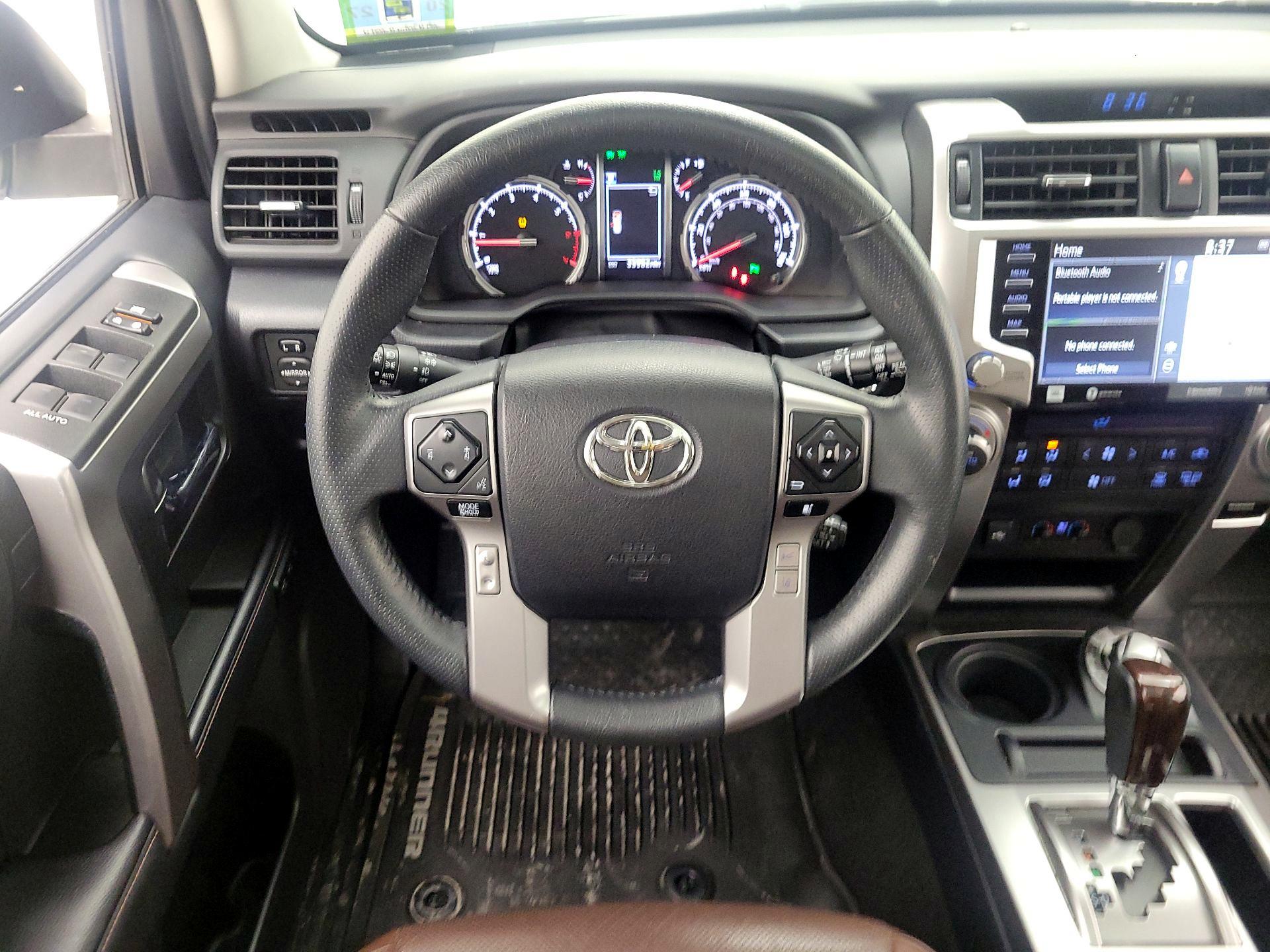 Thumbnail: 2020 Toyota 4Runner - 10