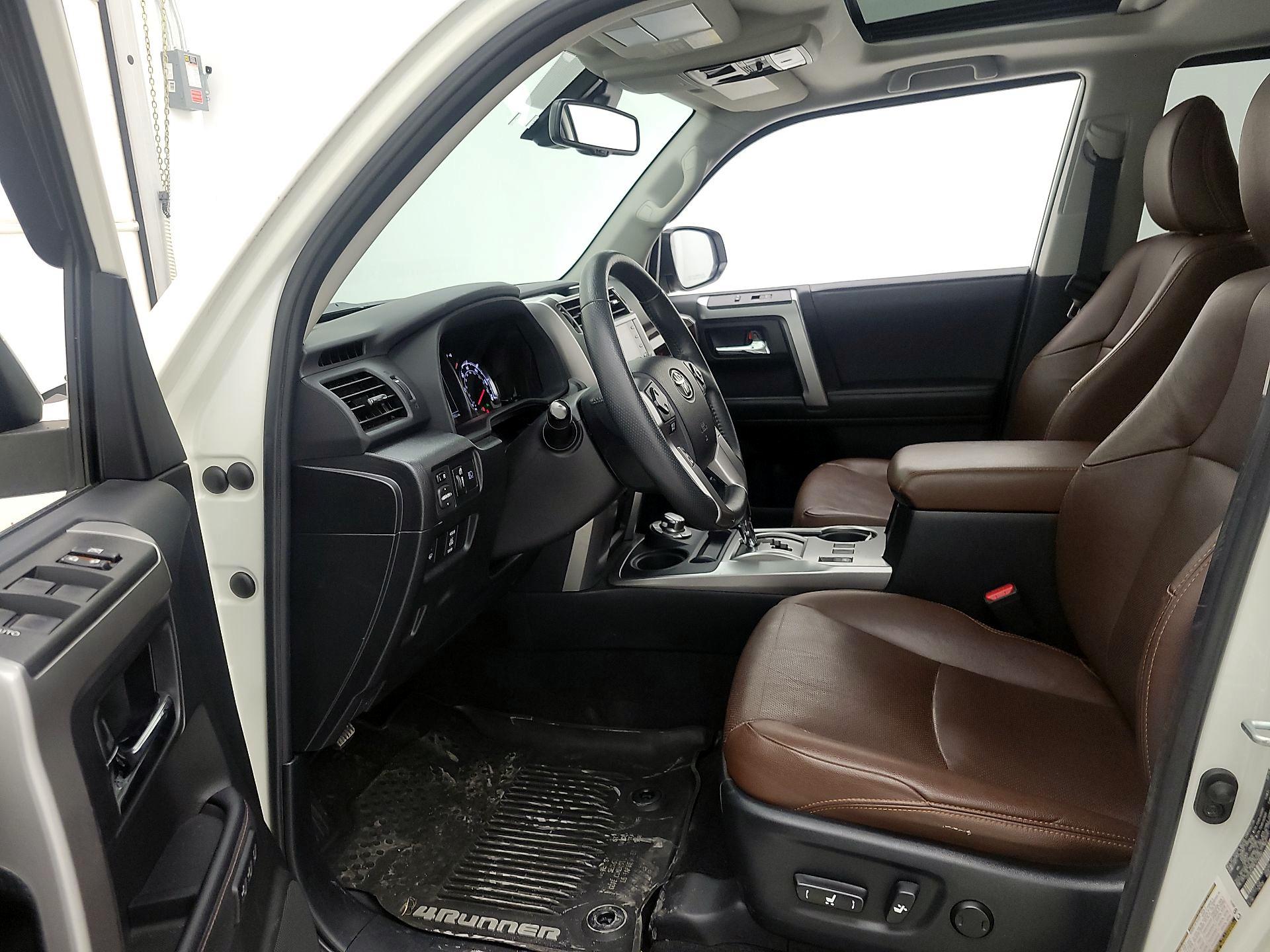 Thumbnail: 2020 Toyota 4Runner - 11