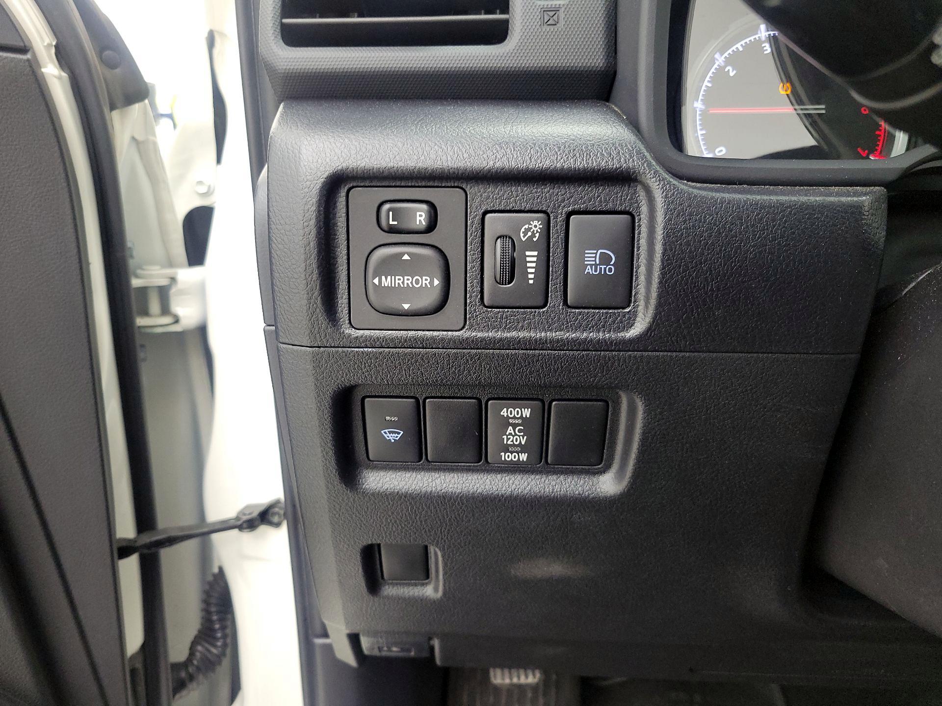 Thumbnail: 2020 Toyota 4Runner - 13