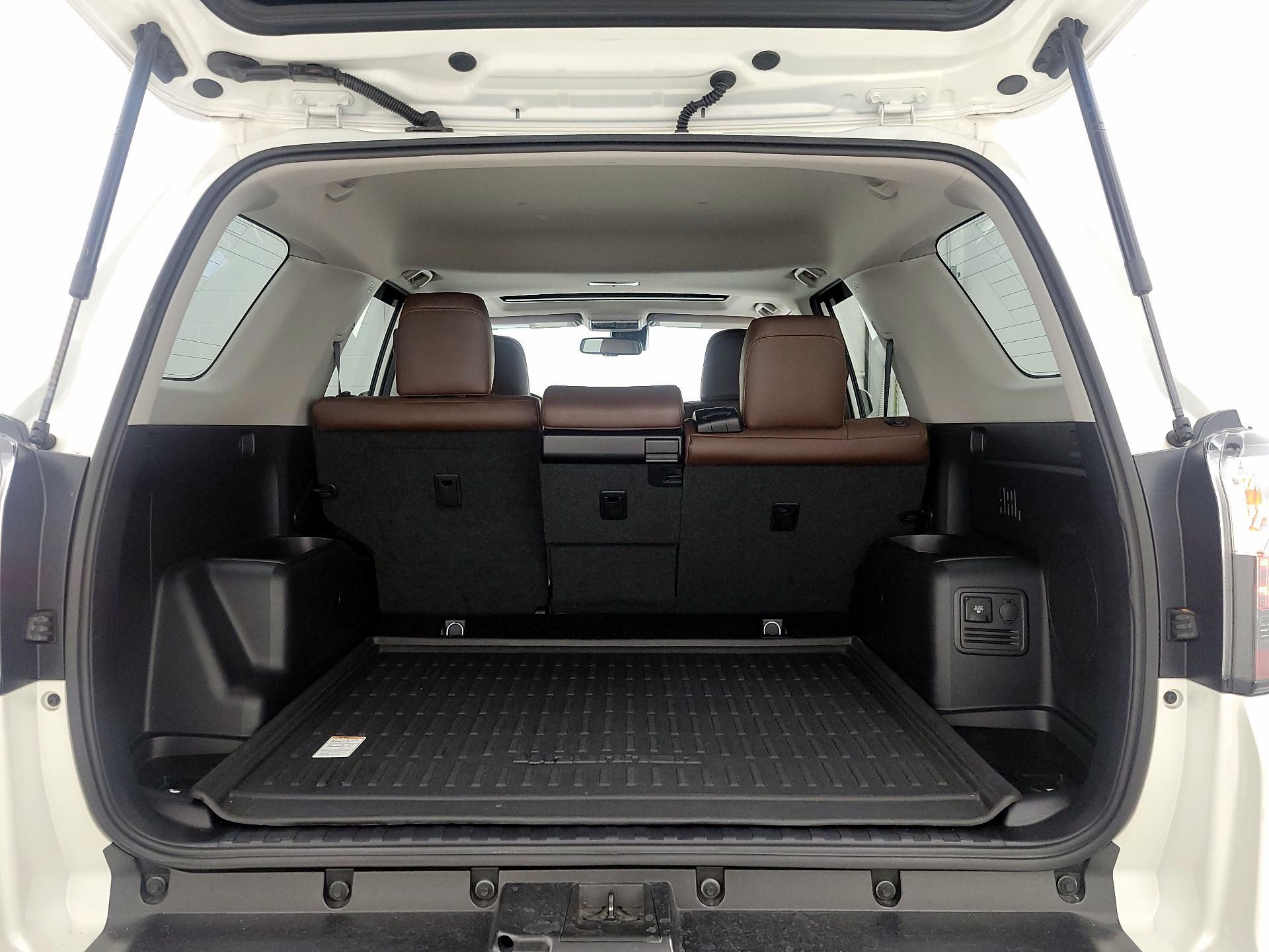 Thumbnail: 2020 Toyota 4Runner - 20