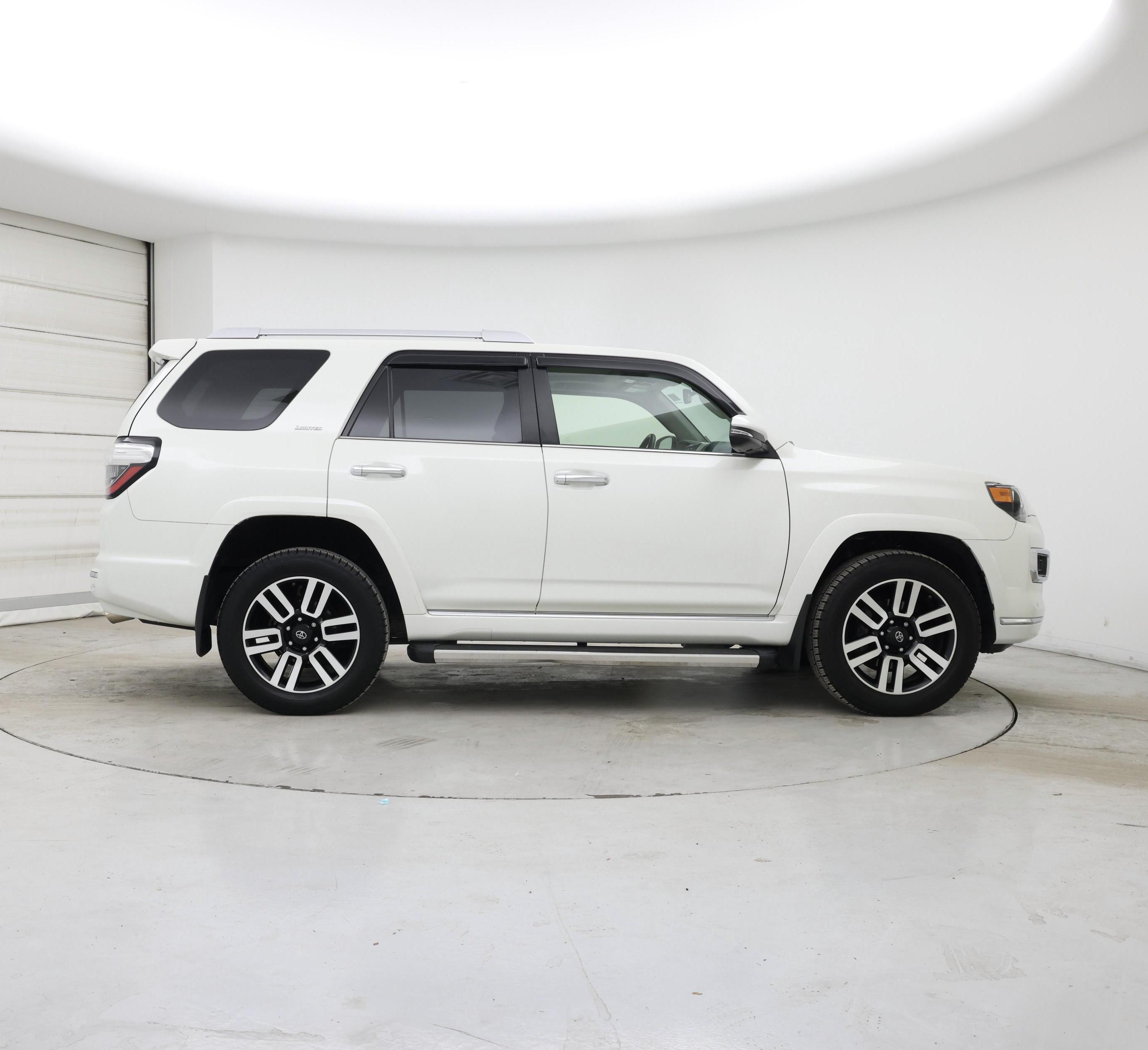 Thumbnail: 2020 Toyota 4Runner - 7