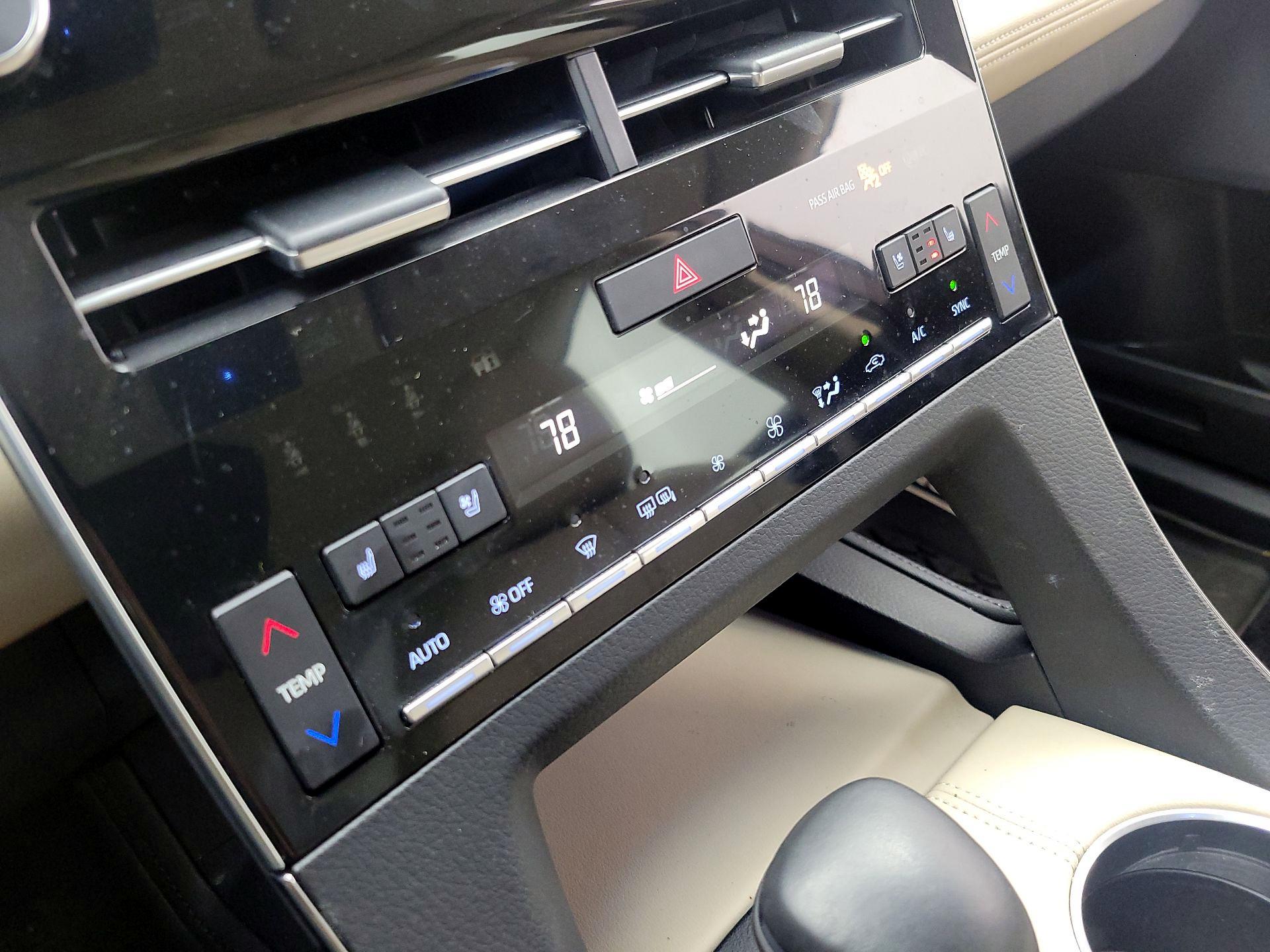 Thumbnail: 2019 Toyota Avalon - 17