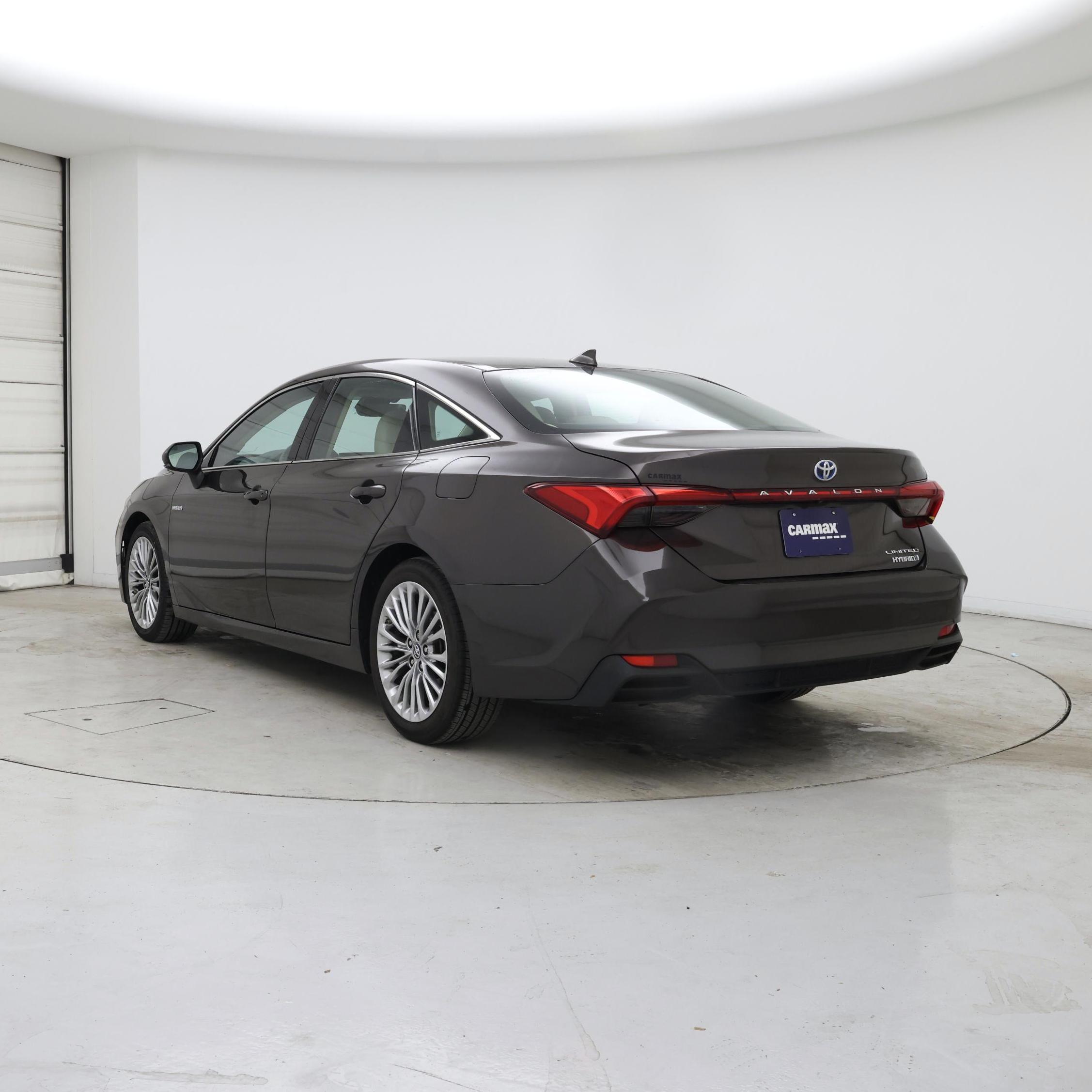 Thumbnail: 2019 Toyota Avalon - 2