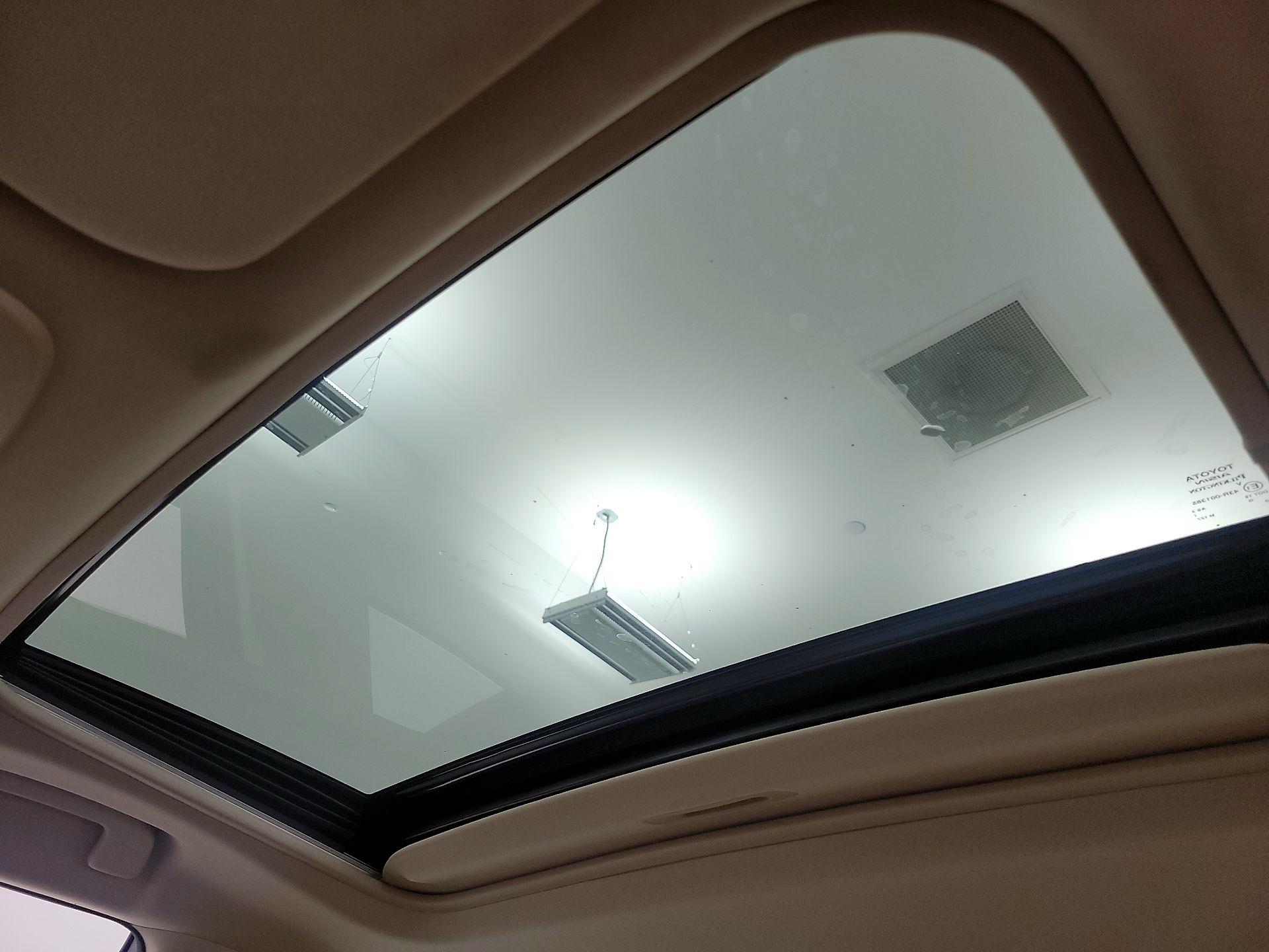 Thumbnail: 2019 Toyota Avalon - 19