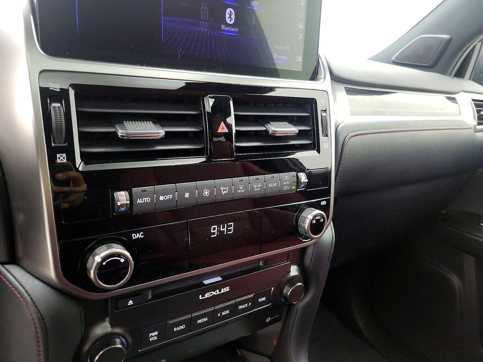 2023 Lexus GX PREMIUM - Photo 17