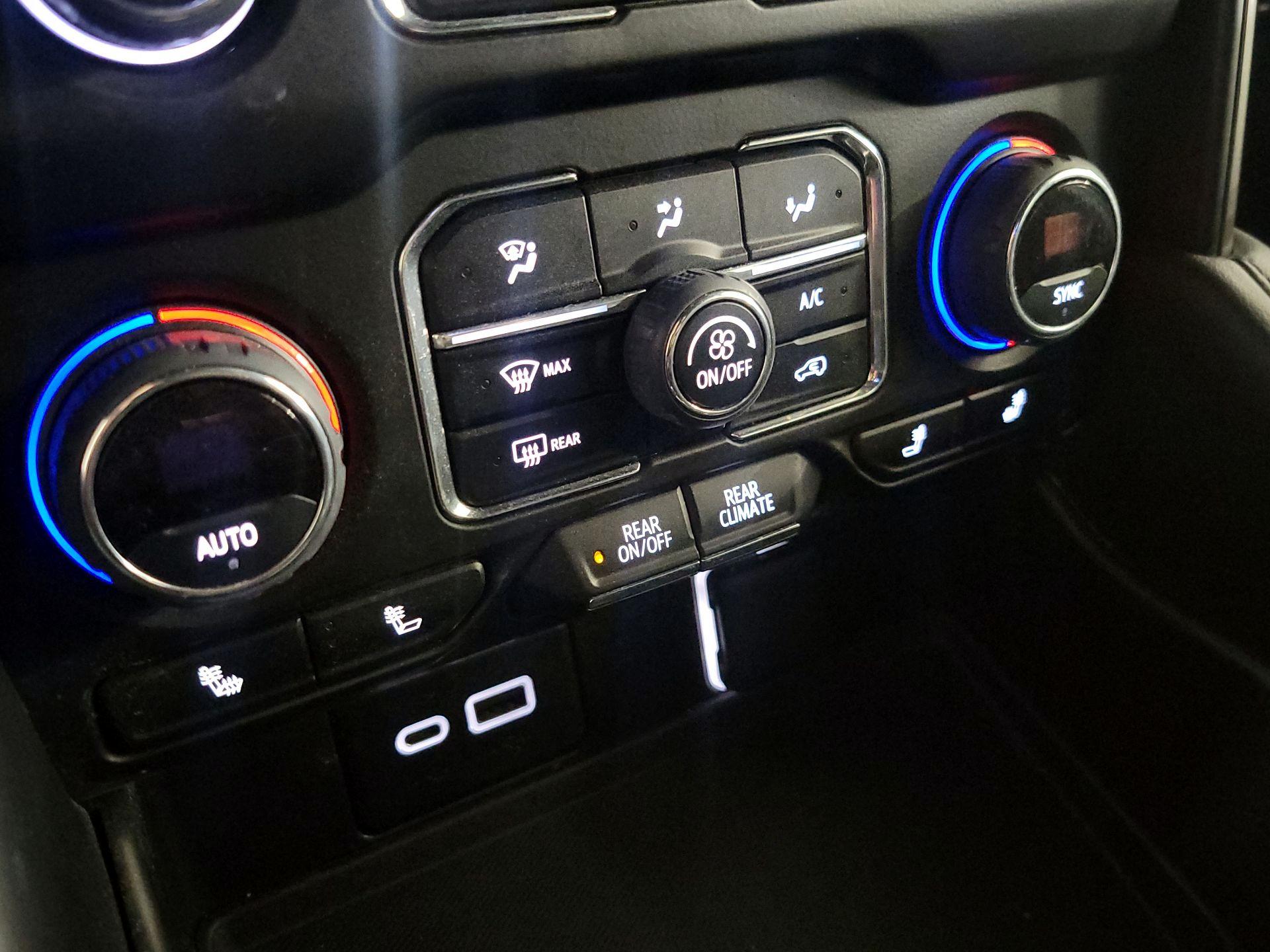 Thumbnail: 2021 Chevrolet Suburban - 16